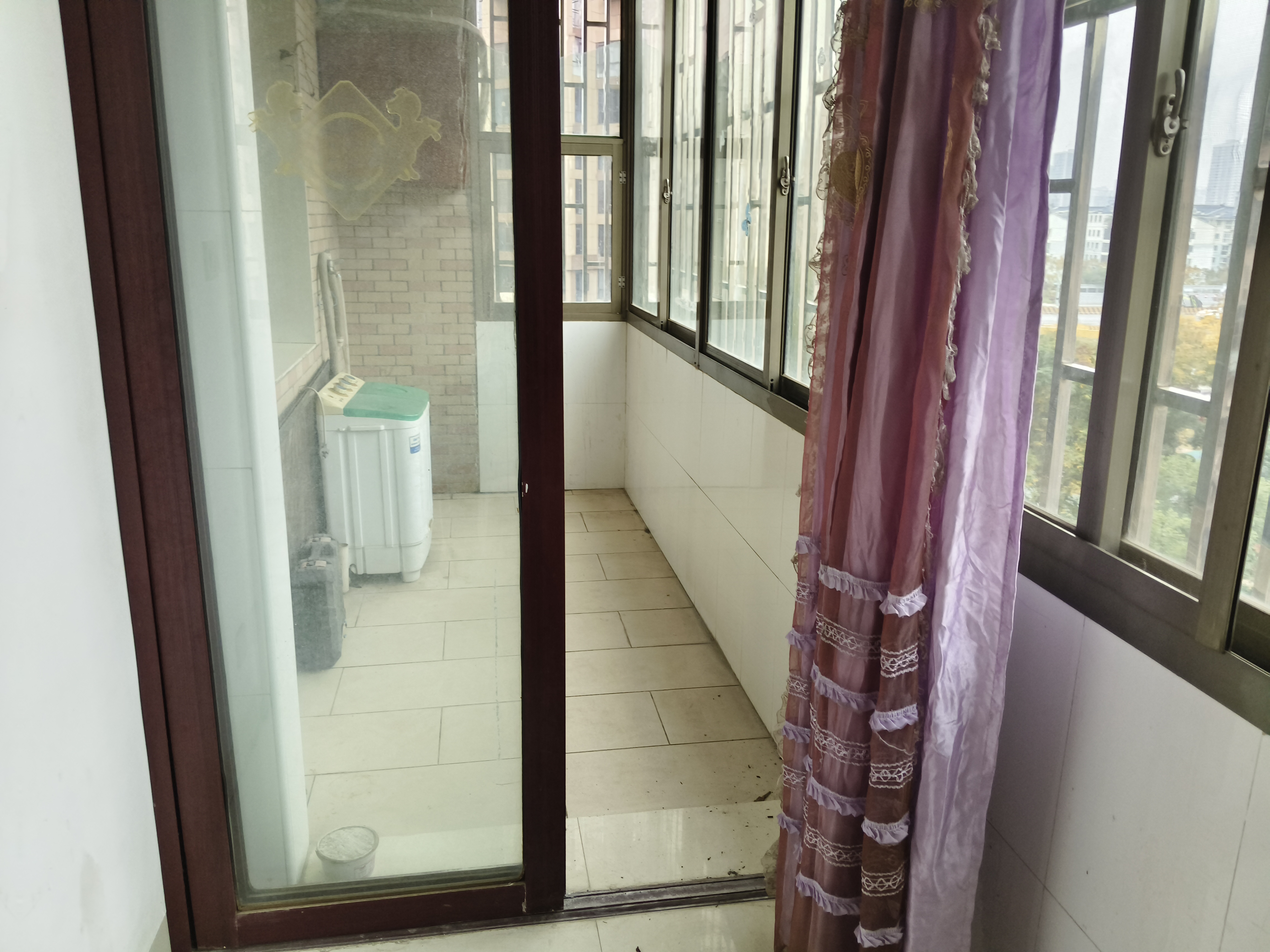 大立小区 1室0厅0卫 1200.0元/月 大立小区 1室0厅0卫 1200.0元/月室内图