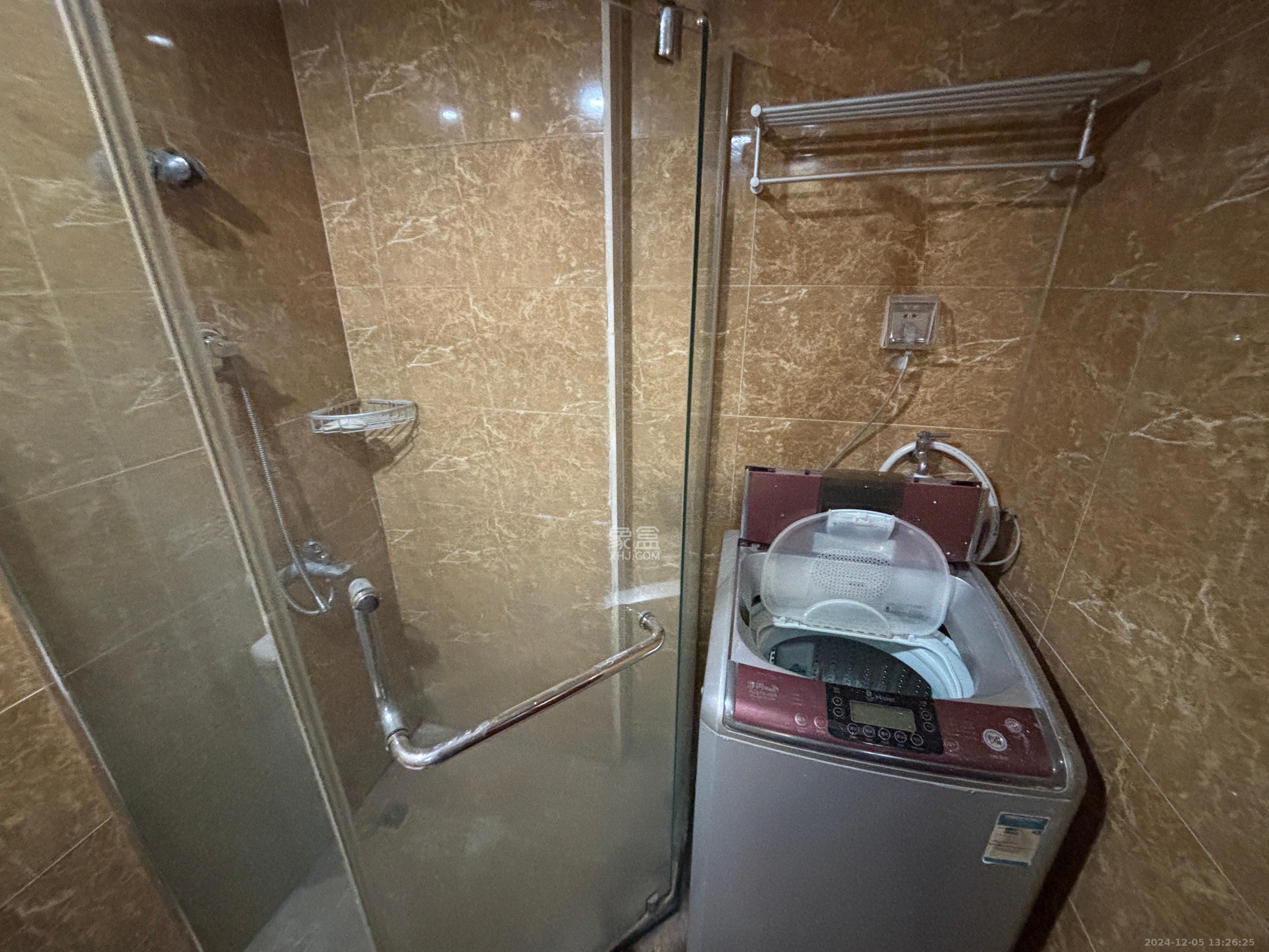 东塘瑞府  1室1厅1卫   1600.00元/月室内图