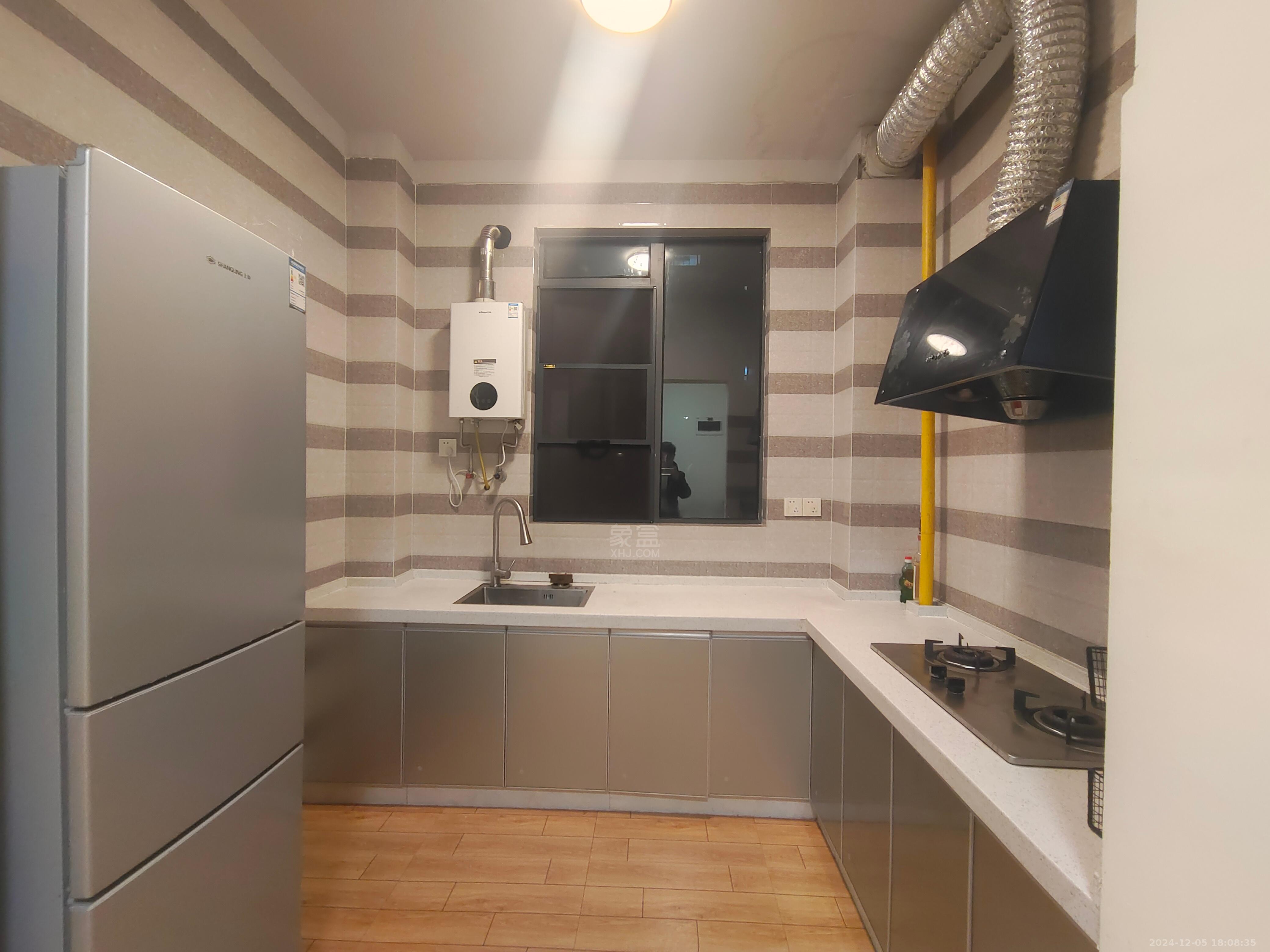 流金岁月-华晨国际 2室1厅1卫 2000.0元/月 流金岁月-华晨国际 2室1厅1卫 2000.0元/月室内图