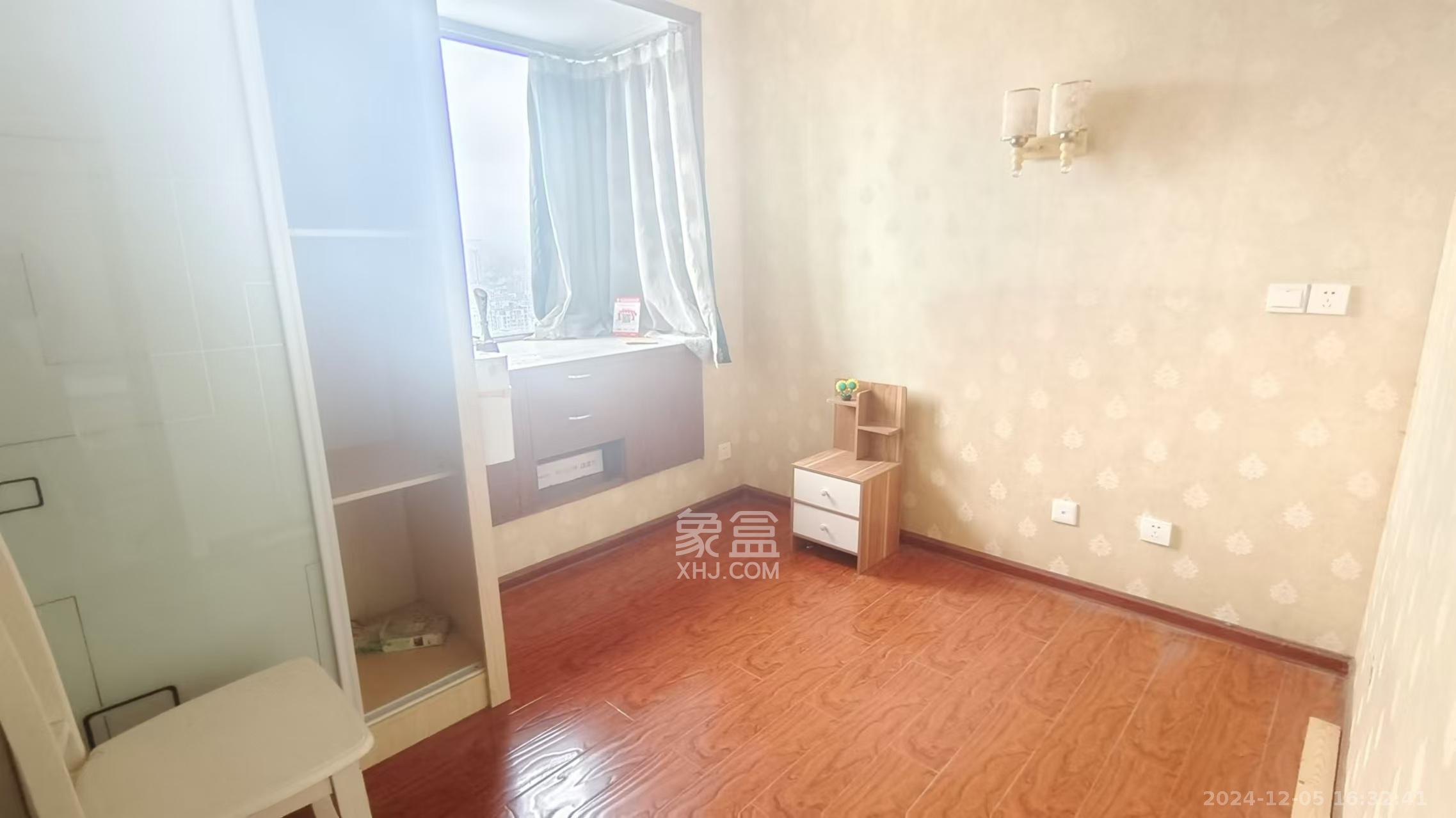 凯通国际城(凯通朝庭) 2室1厅1卫 2100.0元/月 凯通国际城(凯通朝庭) 2室1厅1卫 2100.0元/月室内图