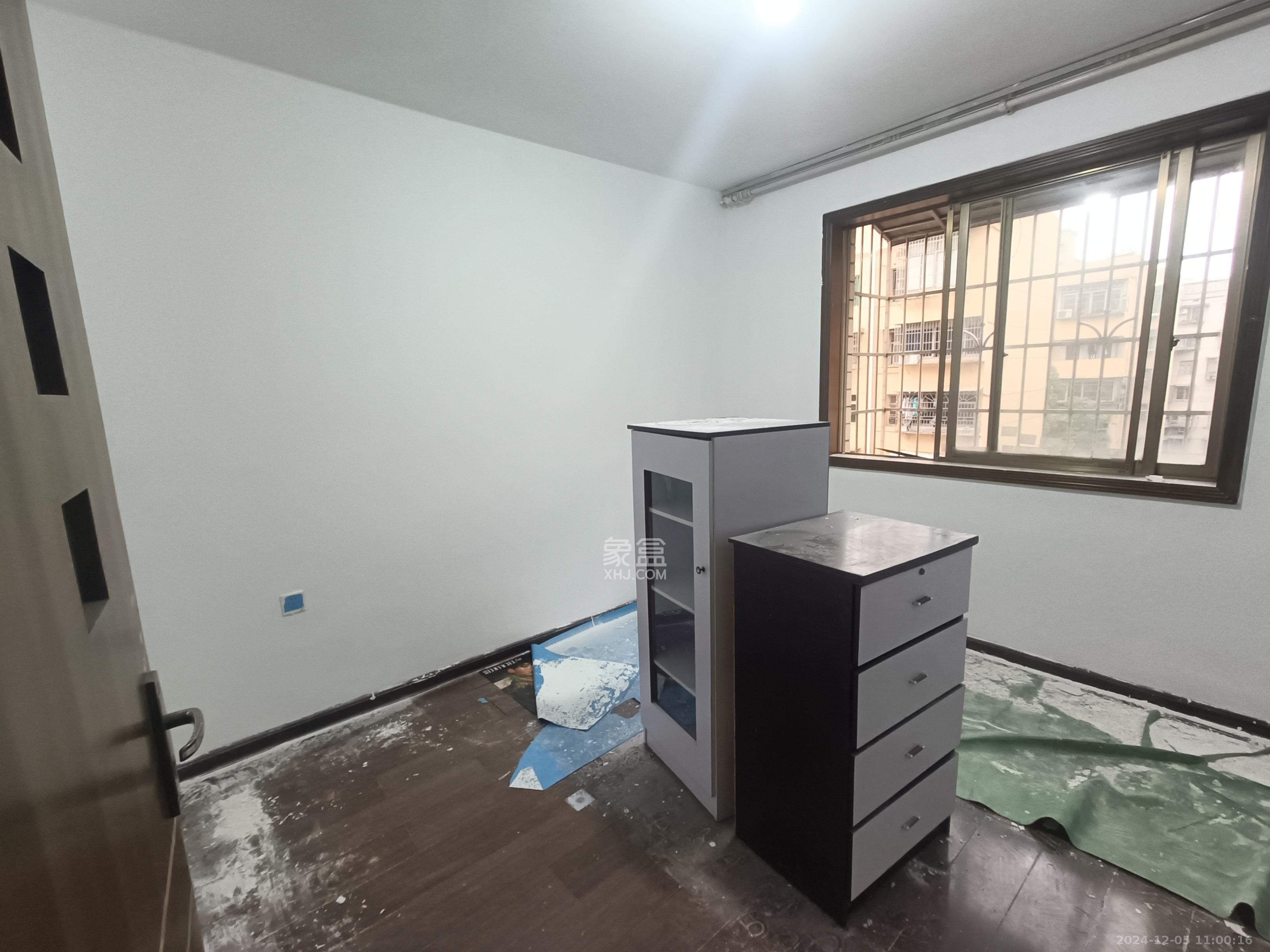 金泰小区 4室2厅1卫 3000.0元/月 金泰小区 4室2厅1卫 3000.0元/月室内图