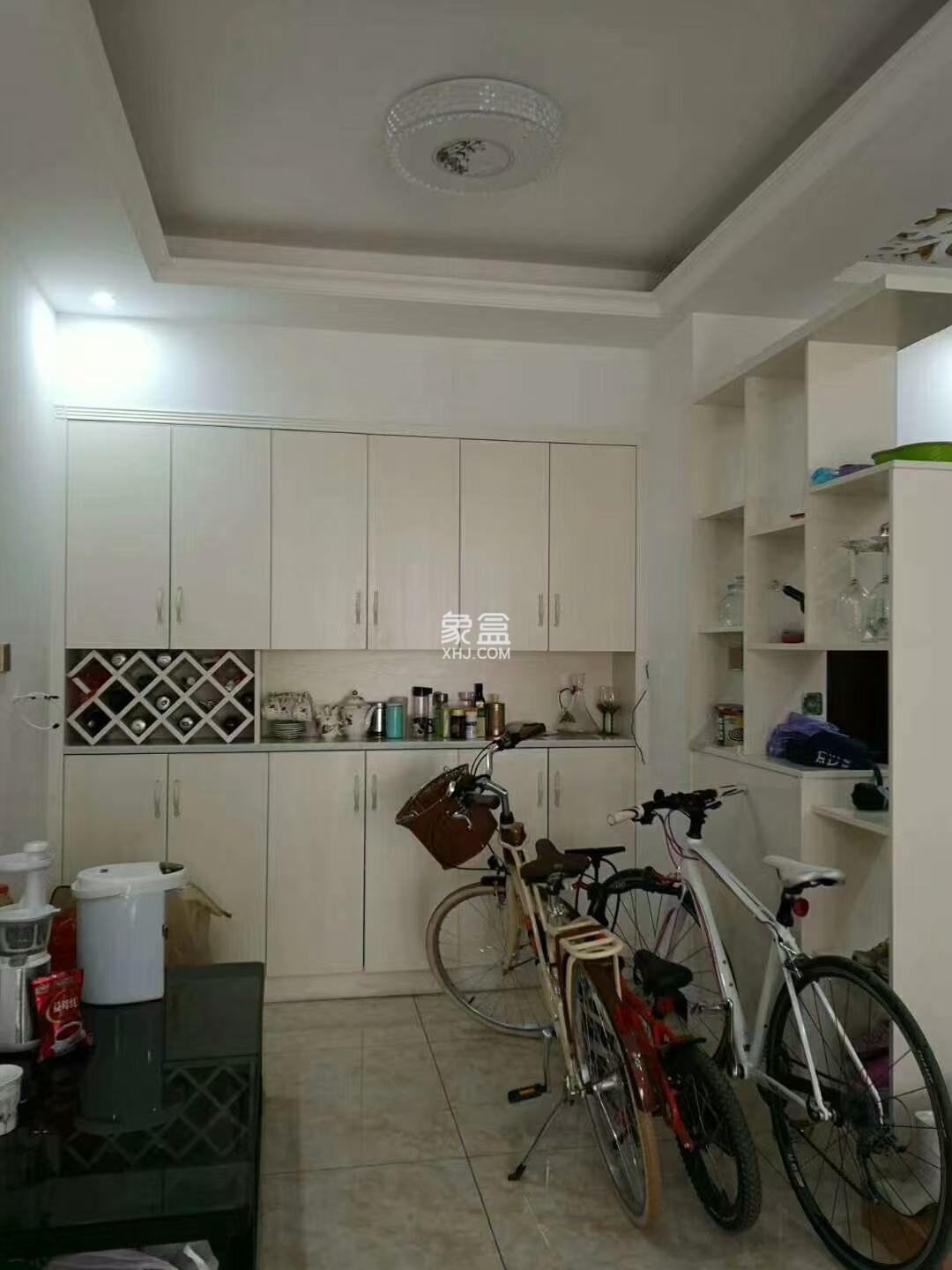 百弘学府城 3室2厅1卫 1800.0元/月 百弘学府城 3室2厅1卫 1800.0元/月室内图