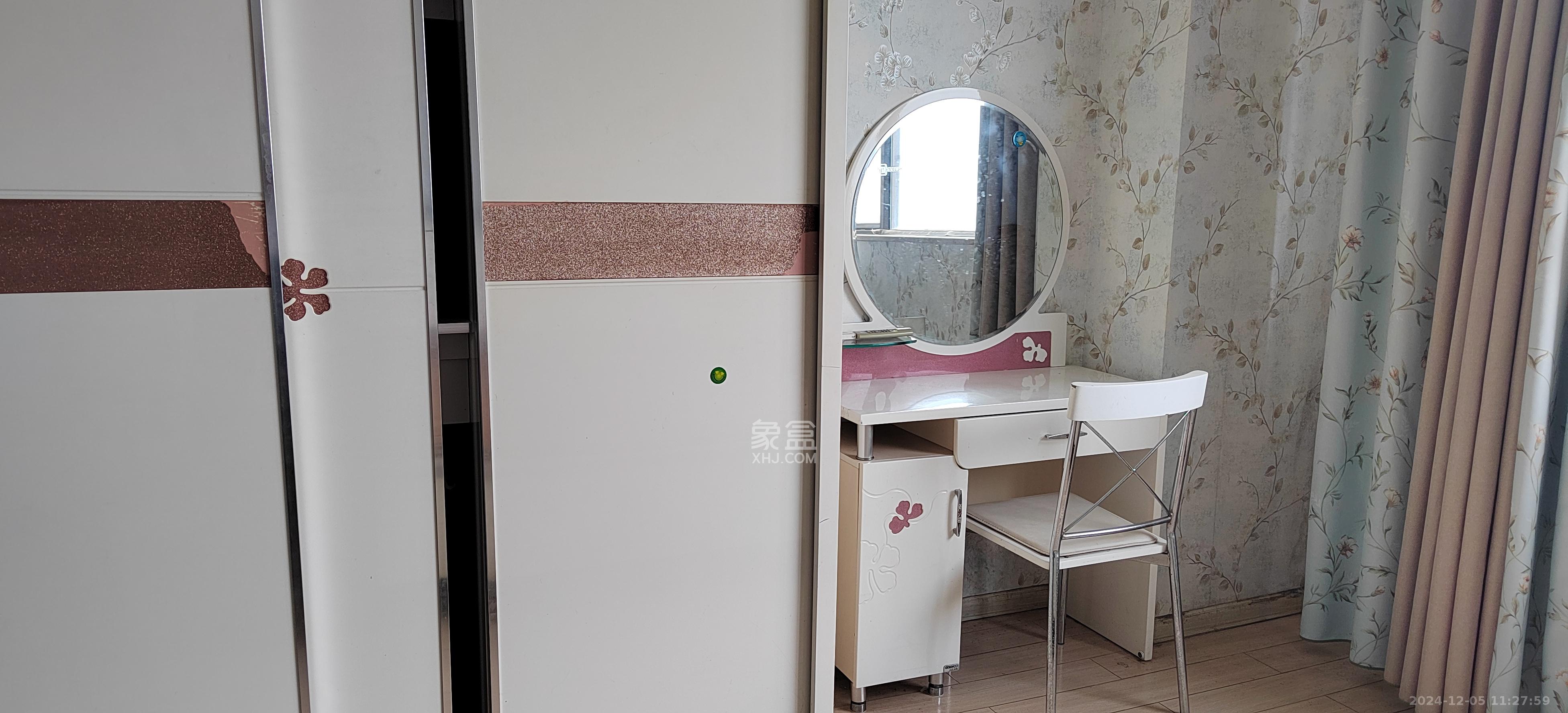 昊天大厦 1室1厅1卫 2000.0元/月 昊天大厦 1室1厅1卫 2000.0元/月室内图