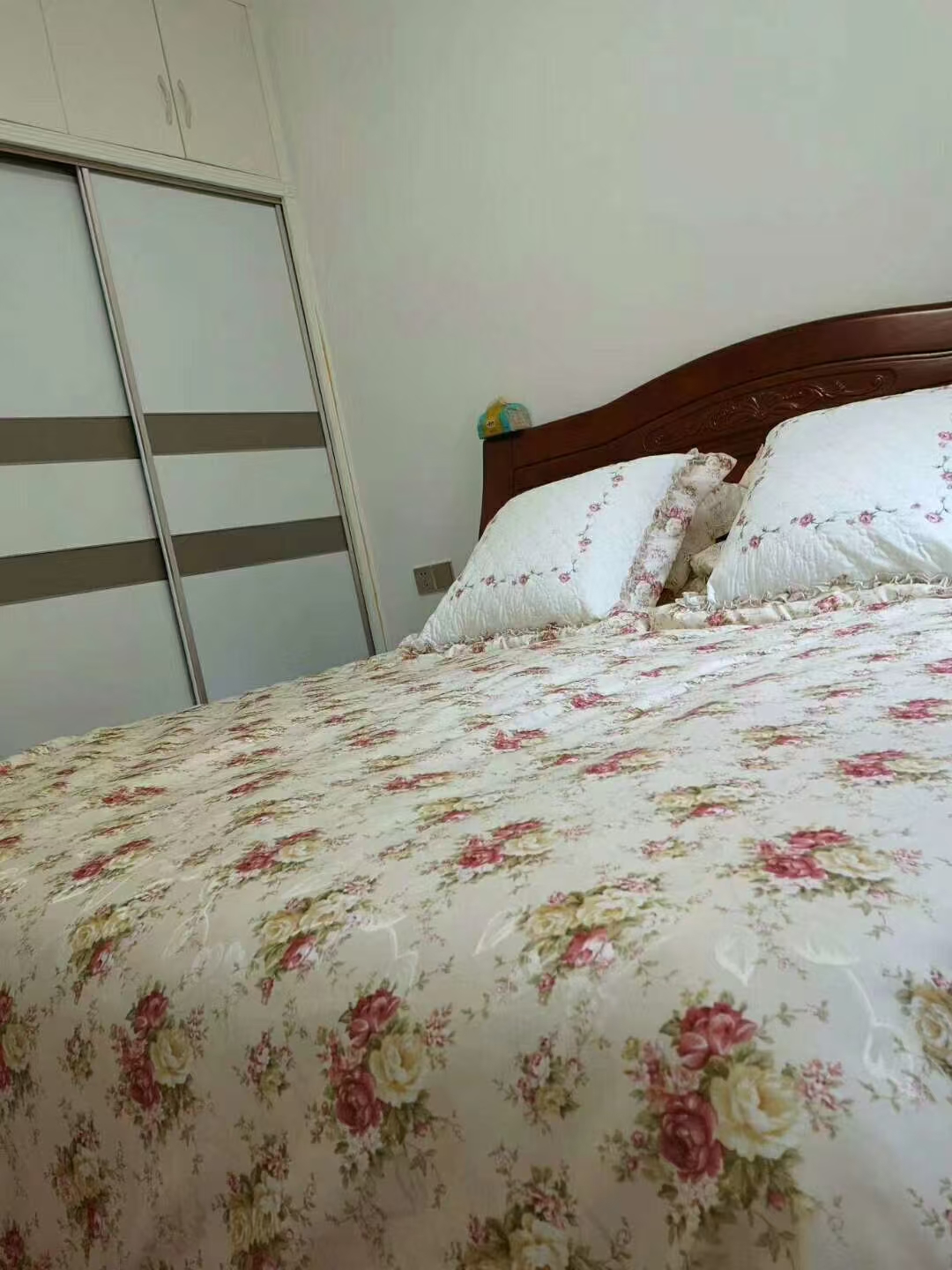 百弘学府城 3室2厅1卫 1800.0元/月 百弘学府城 3室2厅1卫 1800.0元/月室内图