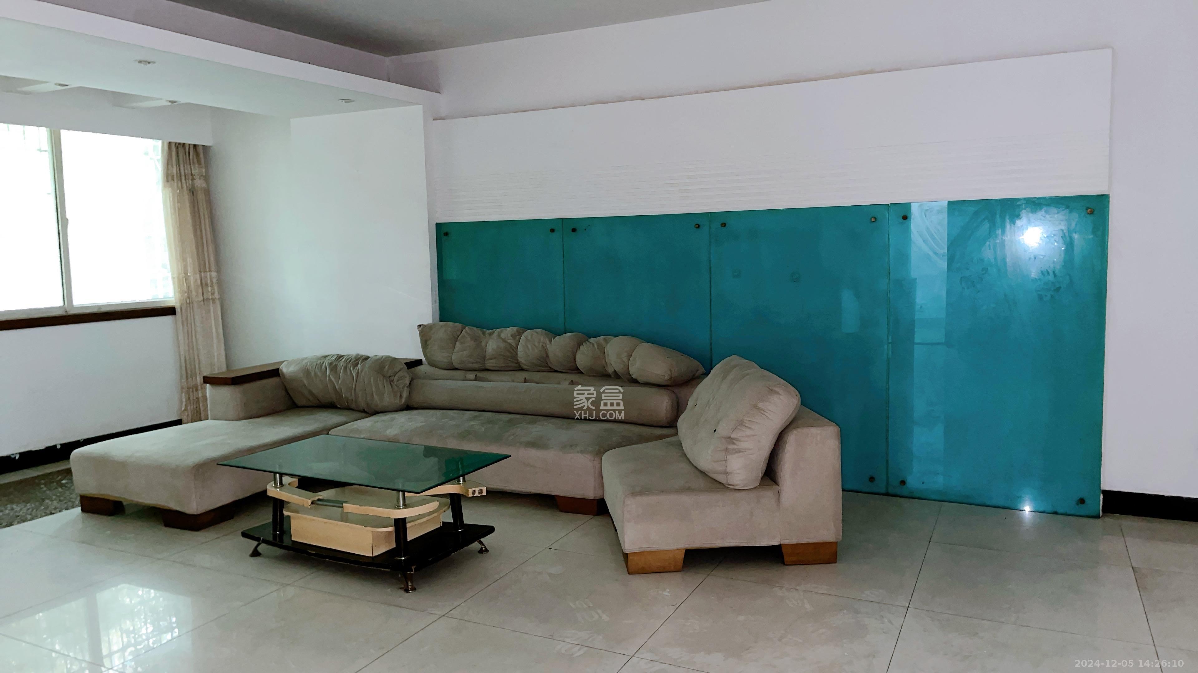 下大垅干部宿舍小区 3室2厅2卫 2500.0元/月 下大垅干部宿舍小区 3室2厅2卫 2500.0元/月室内图