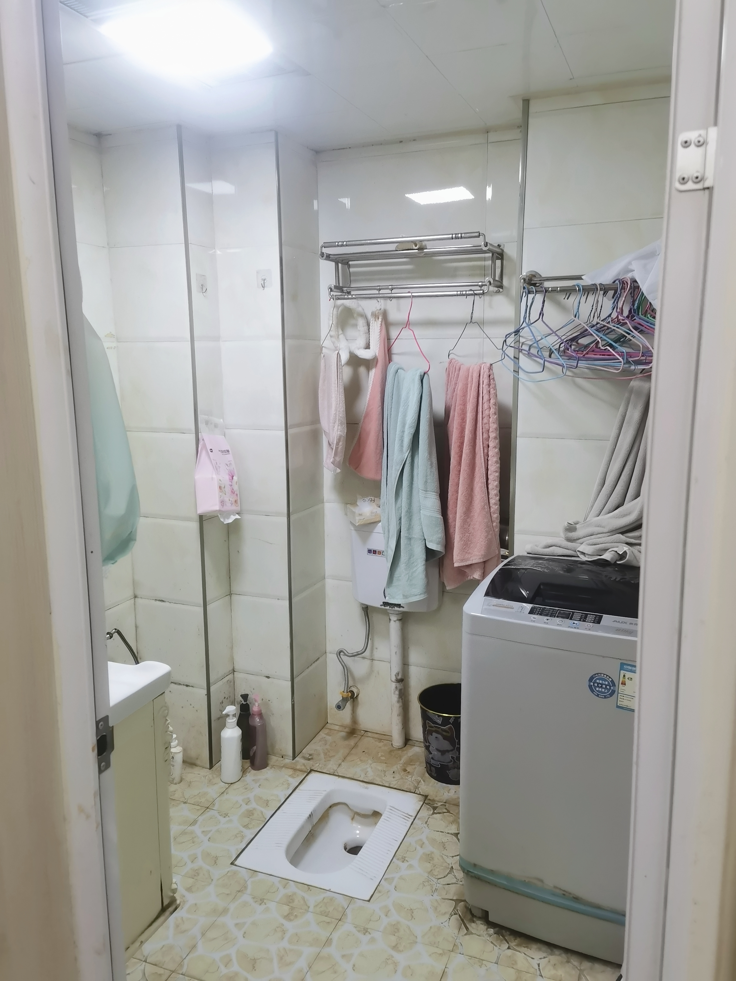 云顶上品  2室1厅1卫   25.80万客厅