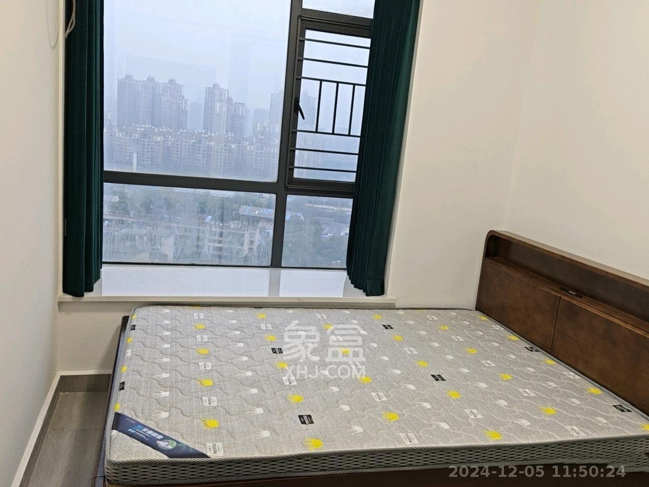 金领家族  3室2厅0卫   2400.00元/月室内图