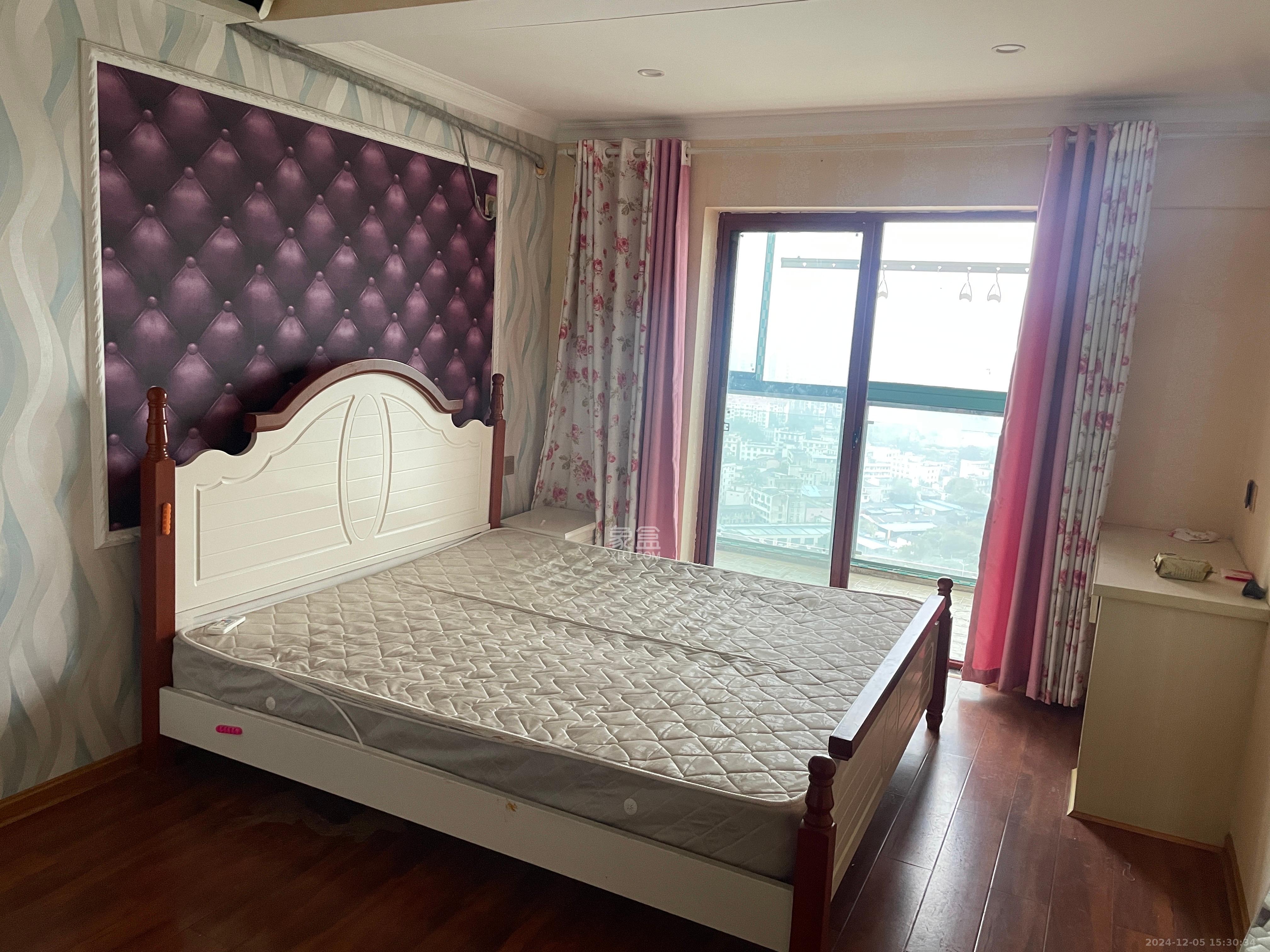 尊邸华庭  2室2厅1卫    2700.0元/月室内图