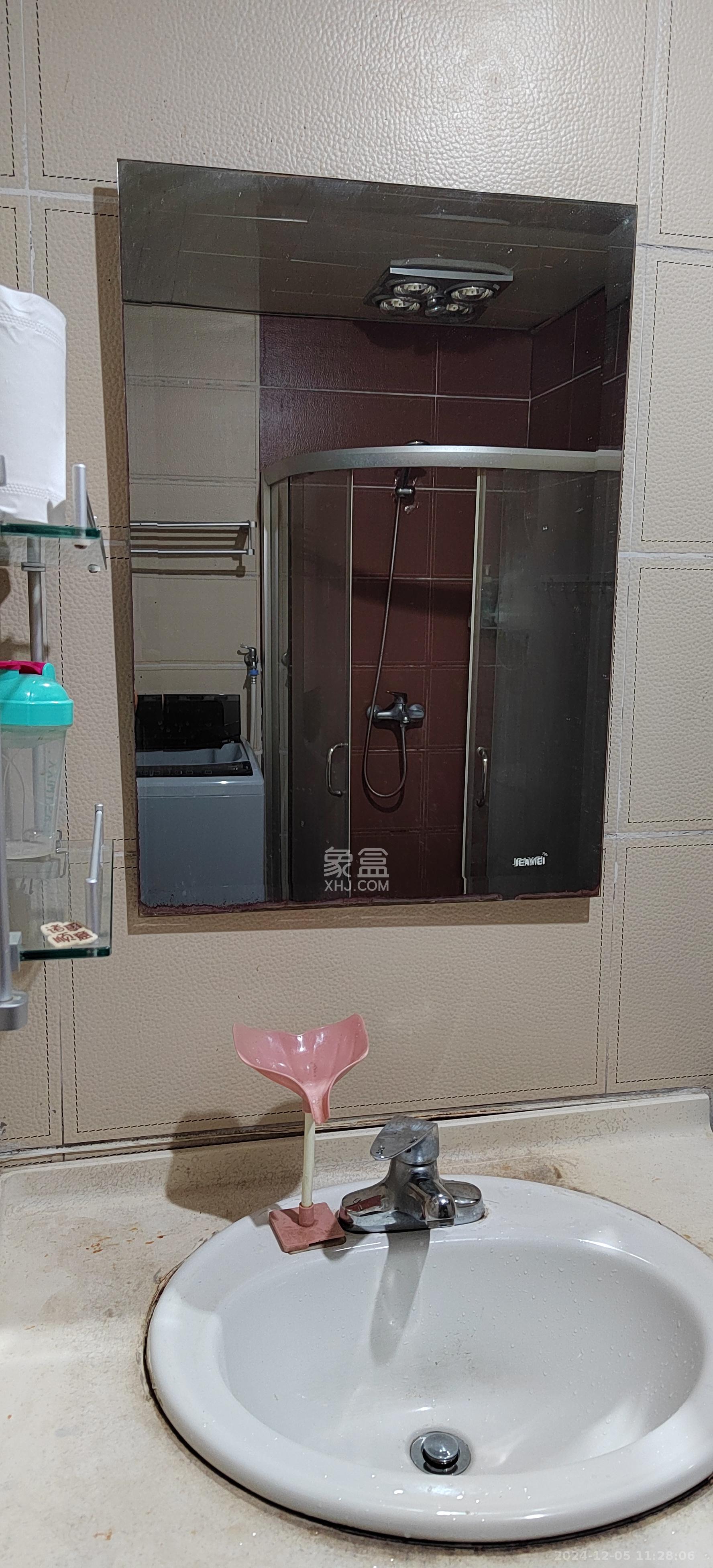 昊天大厦 1室1厅1卫 2000.0元/月 昊天大厦 1室1厅1卫 2000.0元/月室内图