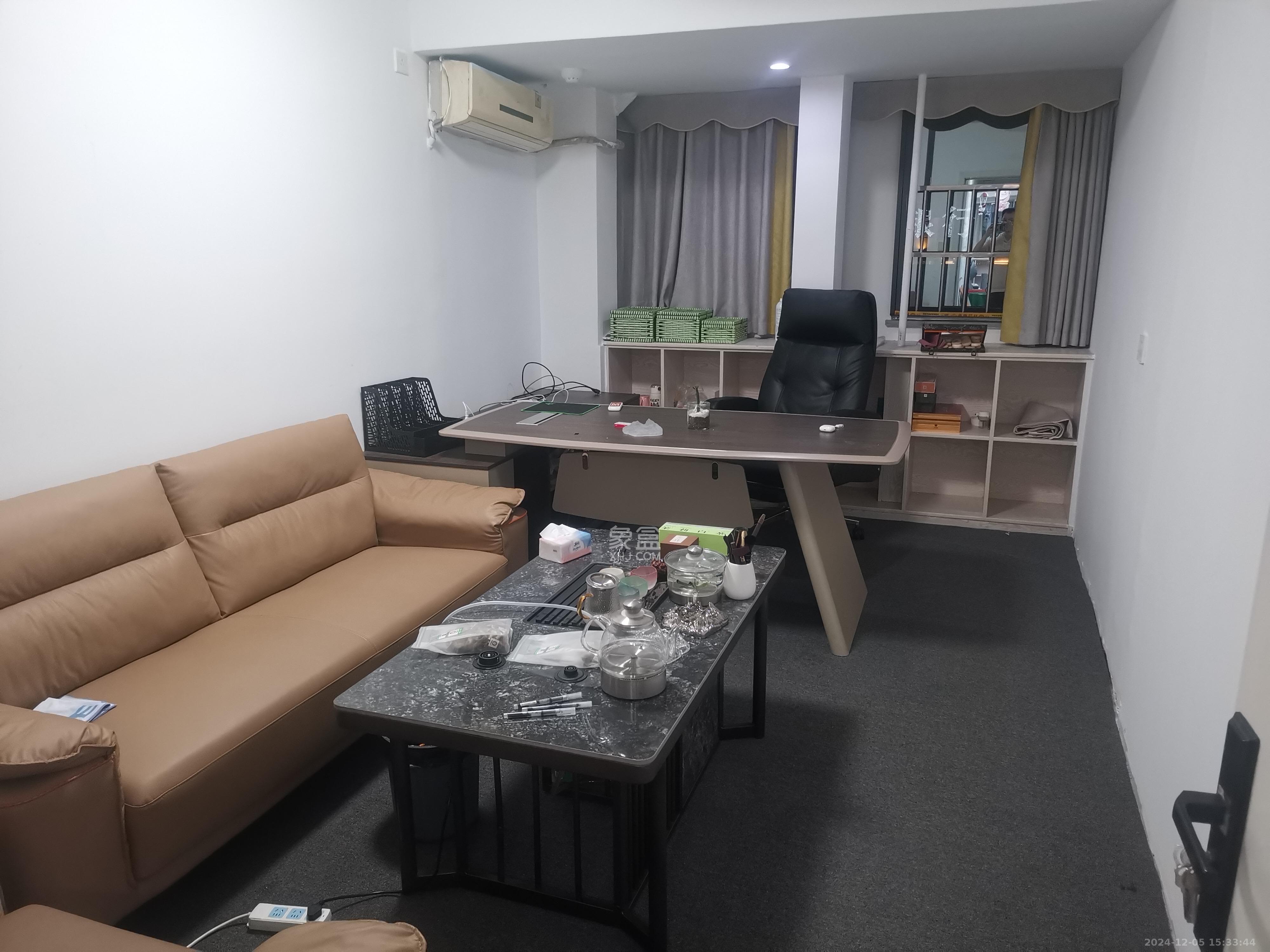 东方芙蓉  1室1厅1卫    21000.0元/月室内图