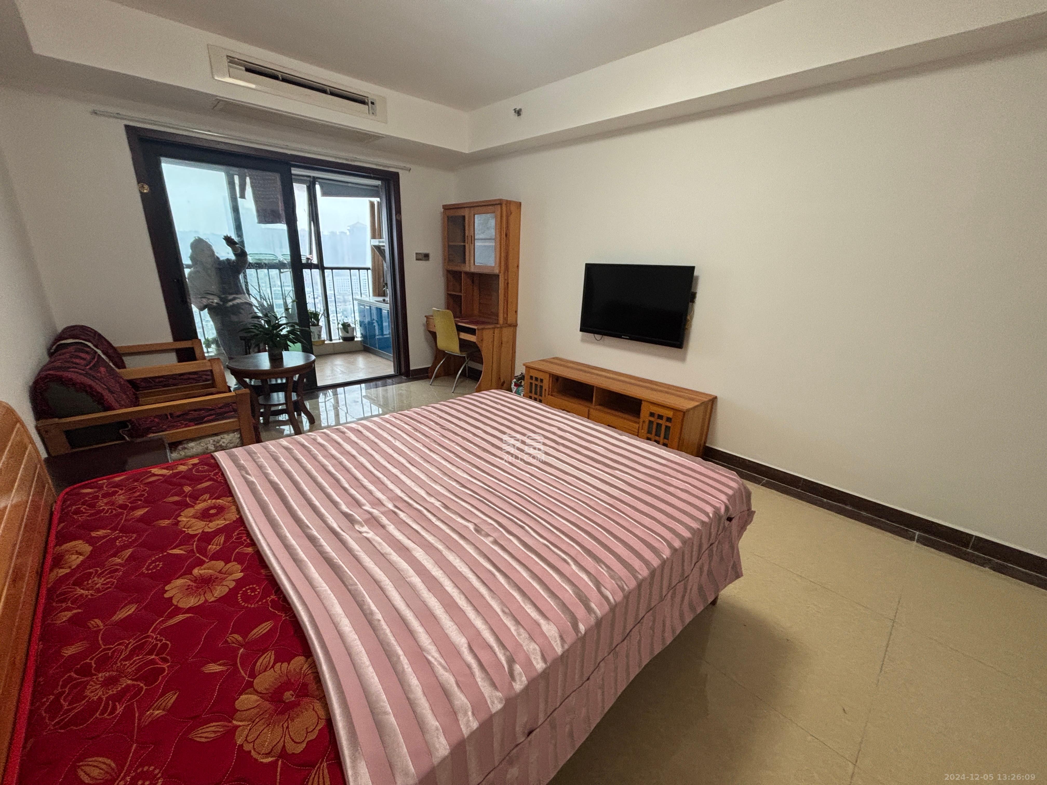 东塘瑞府  1室1厅1卫   1600.00元/月室内图