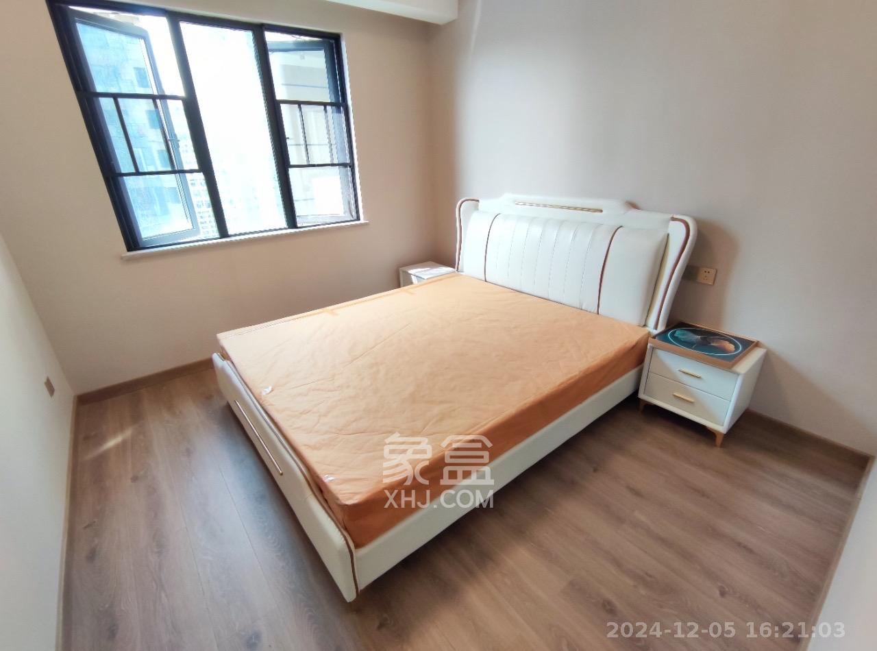 梦想新天地  3室2厅2卫   3500.00元/月室内图