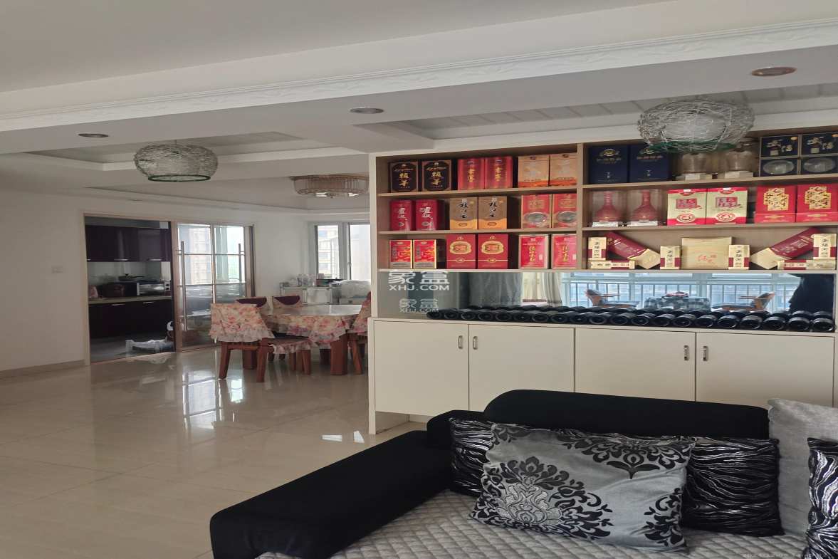 先锋东外滩  4室2厅2卫    4000.0元/月 先锋东外滩  4室2厅2卫    4000.0元/月室内图