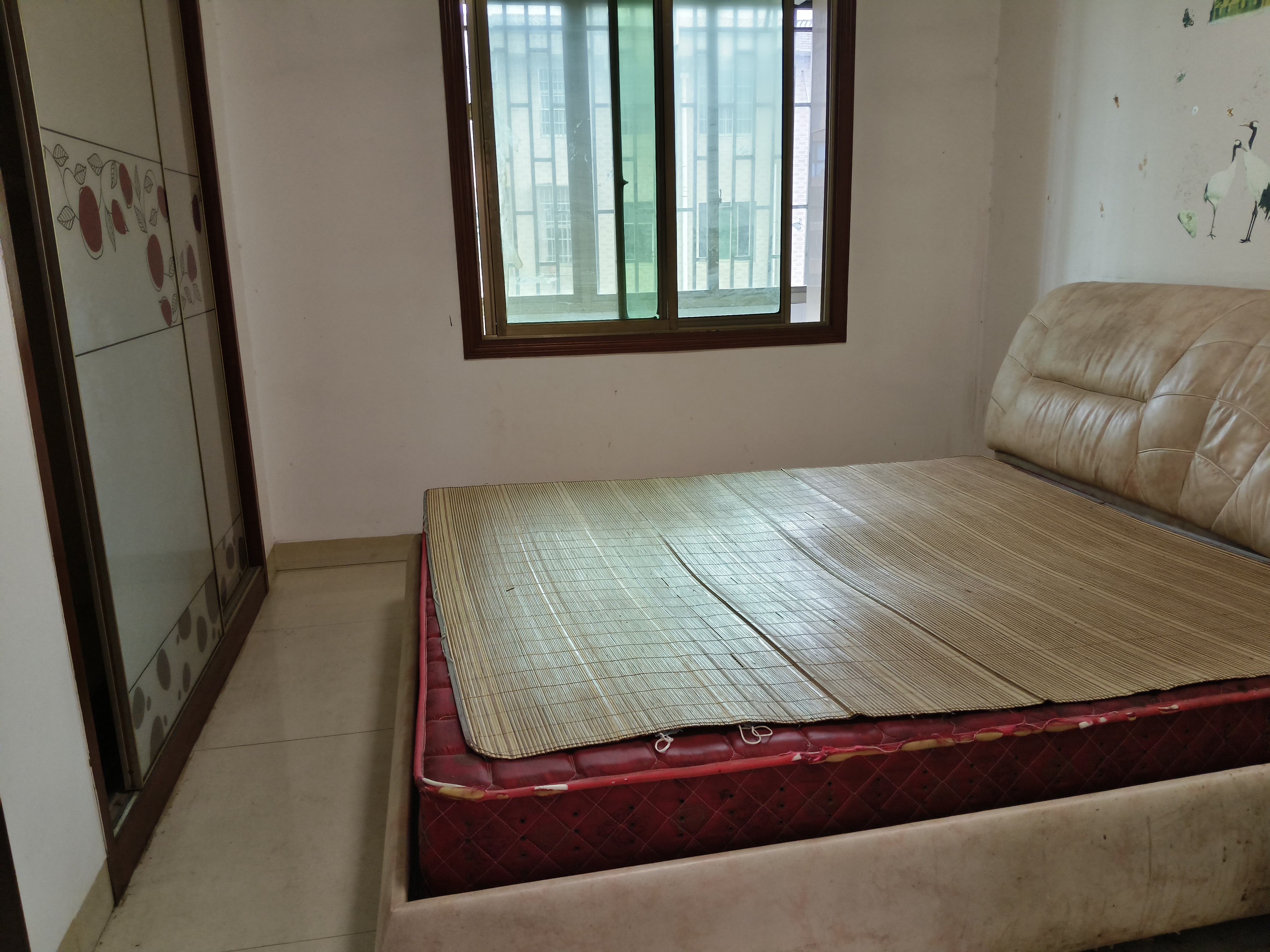 大立小区 1室0厅0卫 1200.0元/月 大立小区 1室0厅0卫 1200.0元/月室内图