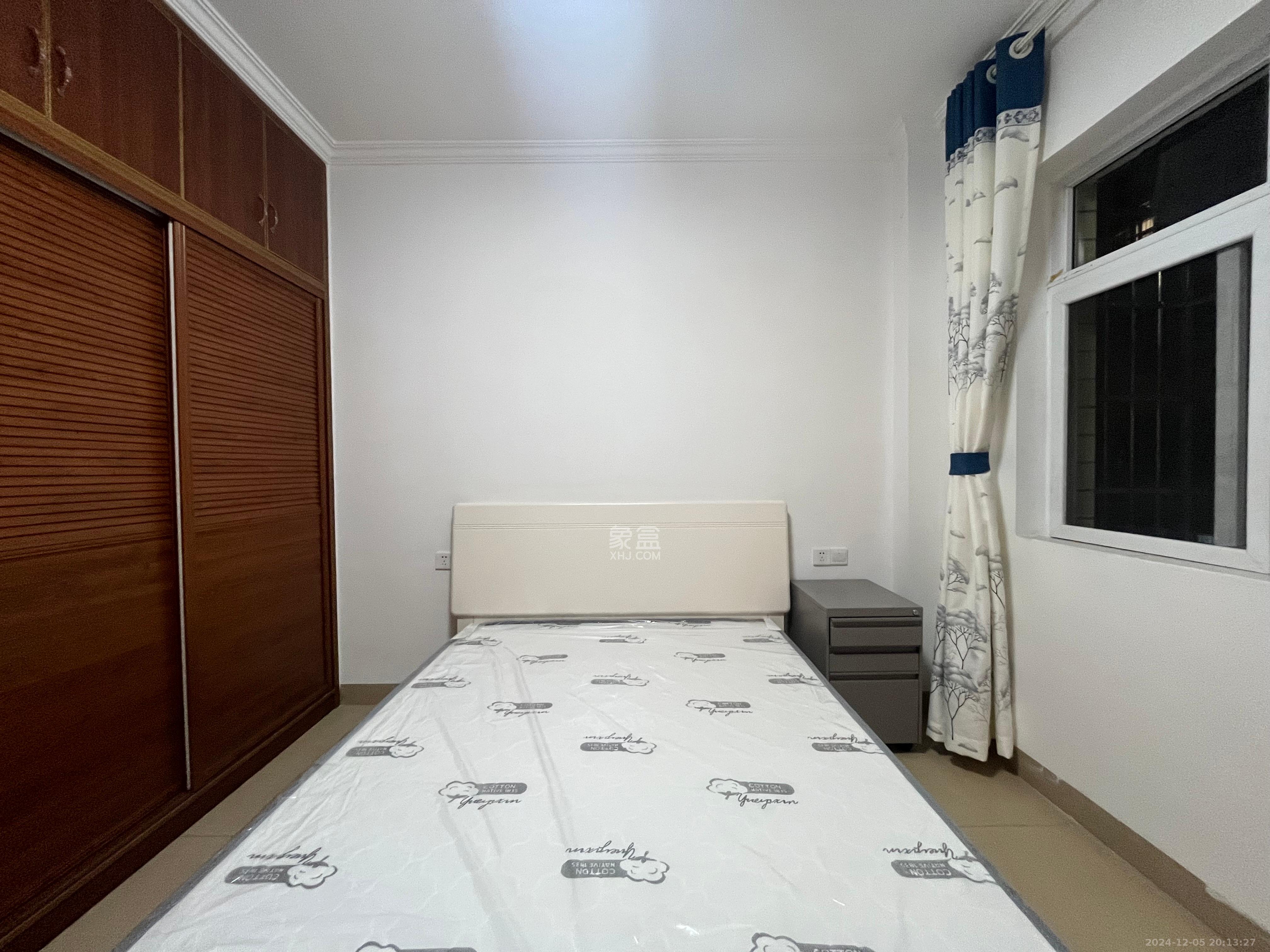 友兴家园 1室0厅0卫 2200.0元/月 友兴家园 1室0厅0卫 2200.0元/月室内图