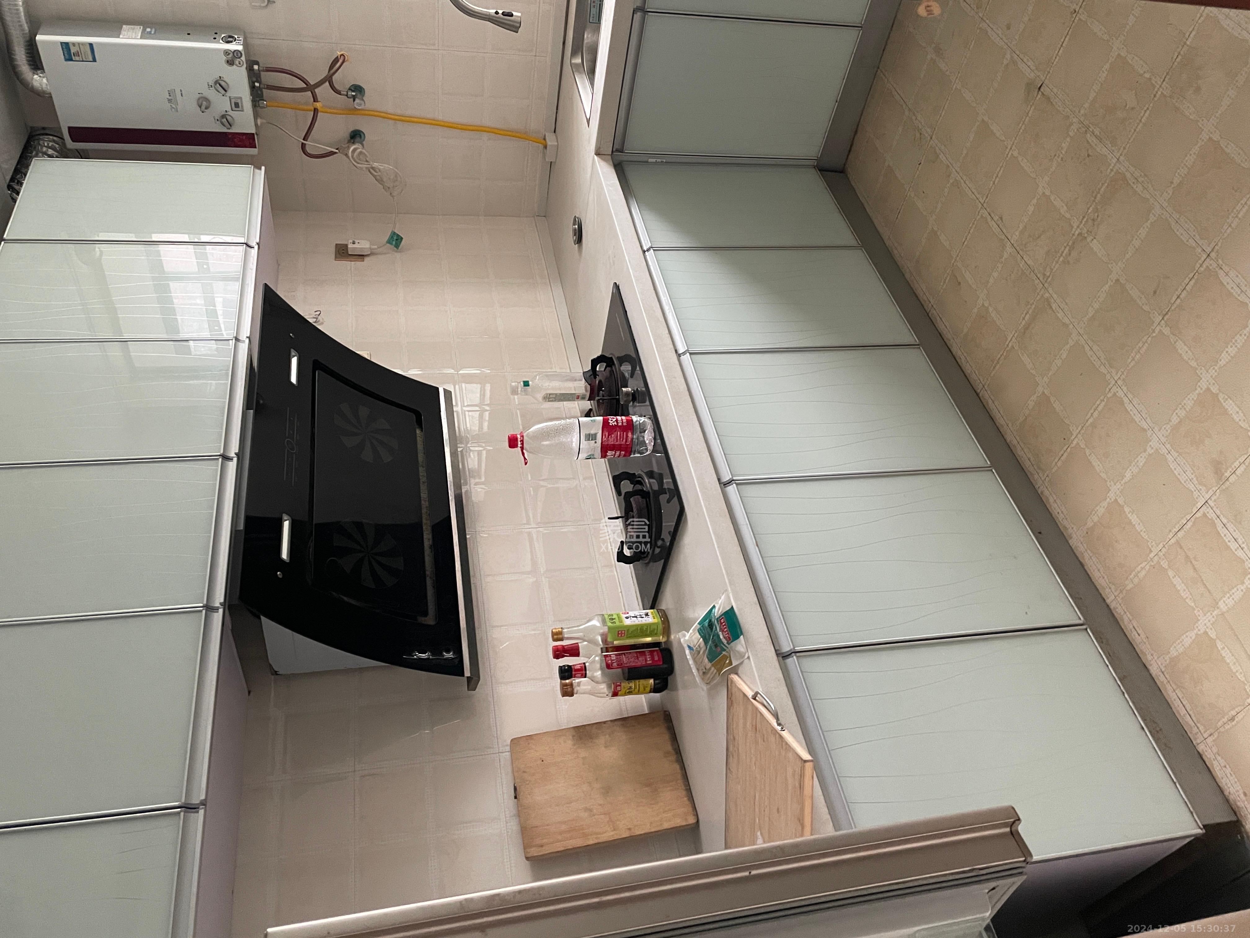 尊邸华庭  2室2厅1卫    2700.0元/月室内图