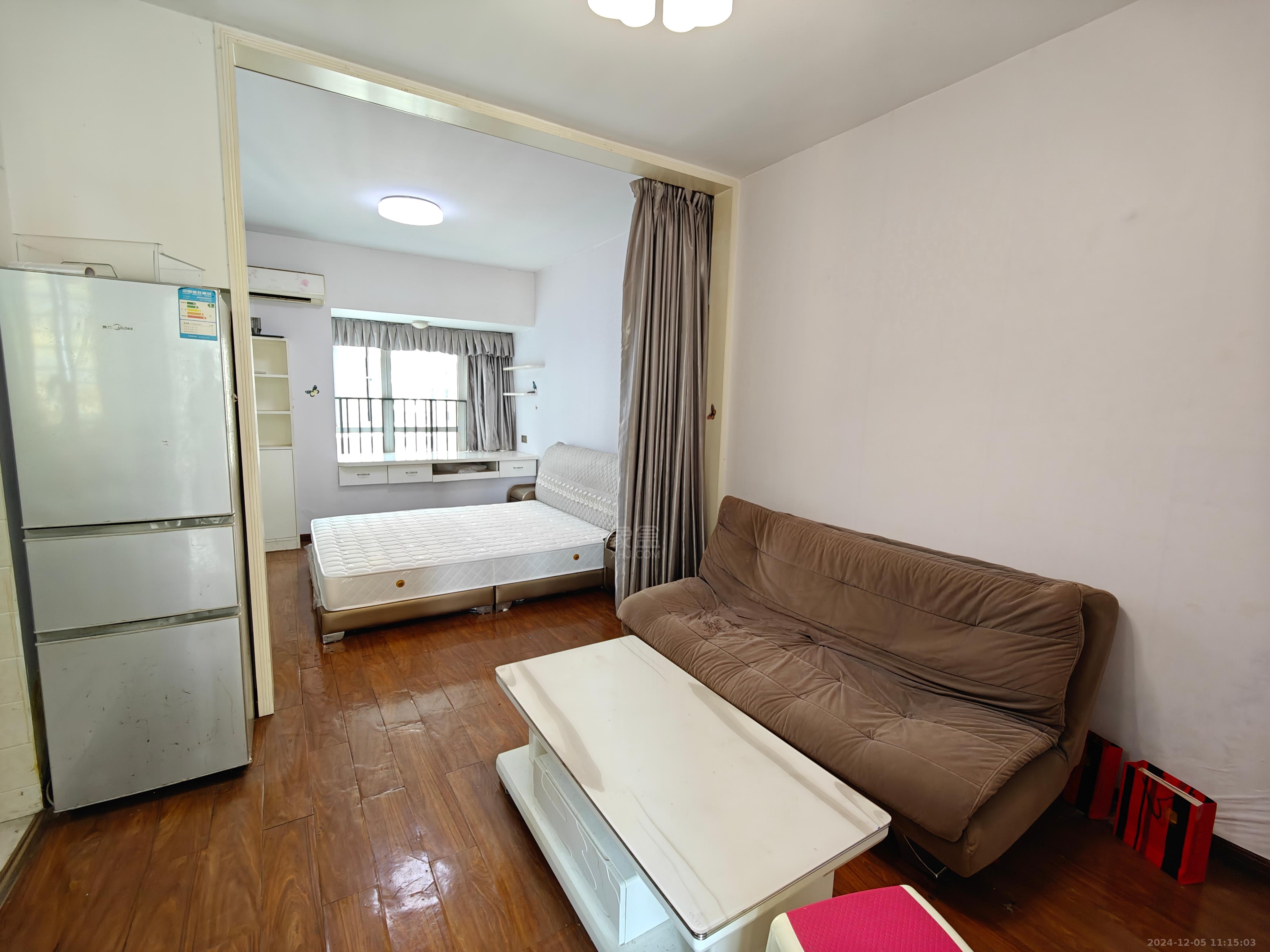 美的城二期 1室1厅1卫 1100.0元/月 美的城二期 1室1厅1卫 1100.0元/月室内图