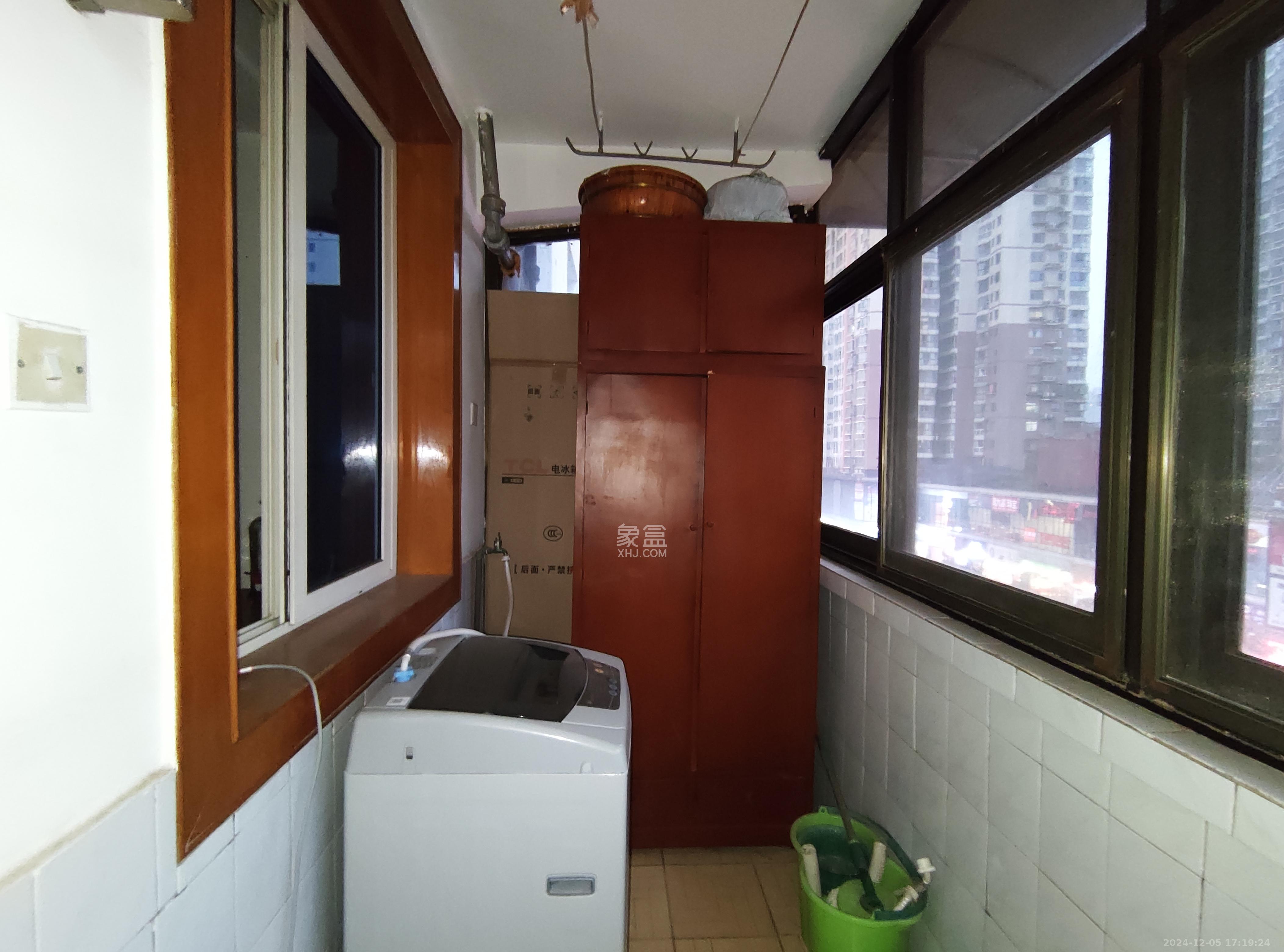 中国银行宿舍  3室2厅1卫   2000.00元/月室内图