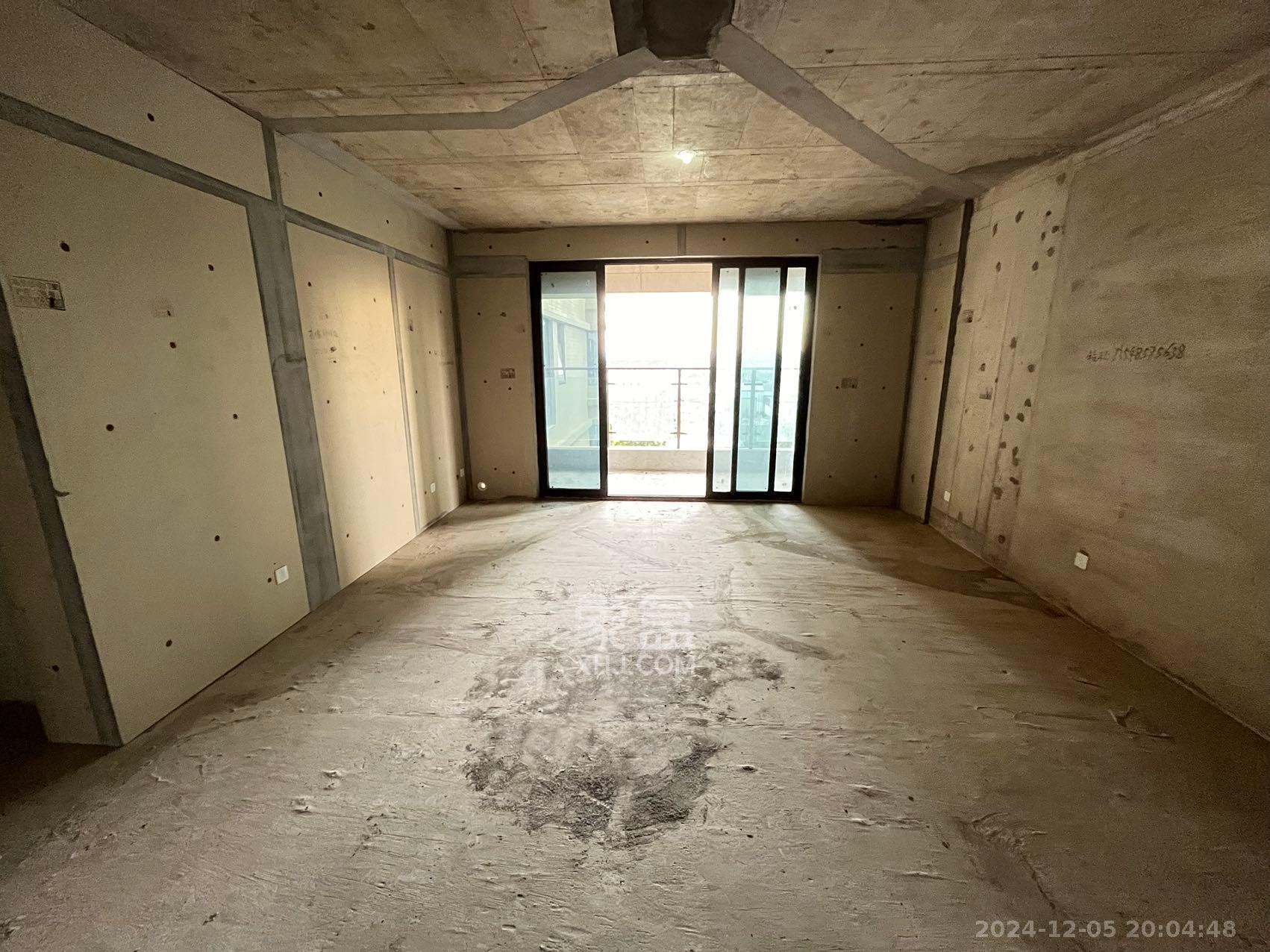 保利东郡  3室2厅2卫    3200.0元/月 保利东郡  3室2厅2卫    3200.0元/月室内图