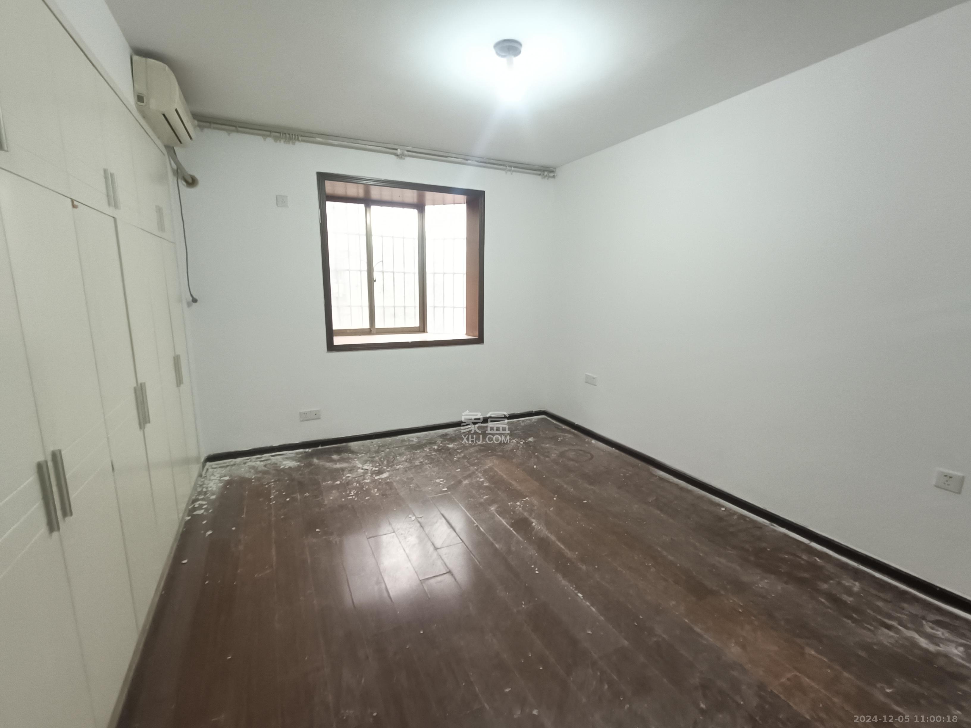 金泰小区 4室2厅1卫 3000.0元/月 金泰小区 4室2厅1卫 3000.0元/月室内图