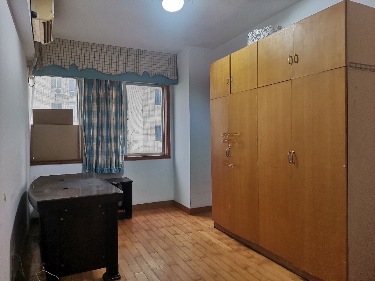 世贸中心 3室2厅1卫 138.0万 世贸中心 3室2厅1卫 138.0万客厅