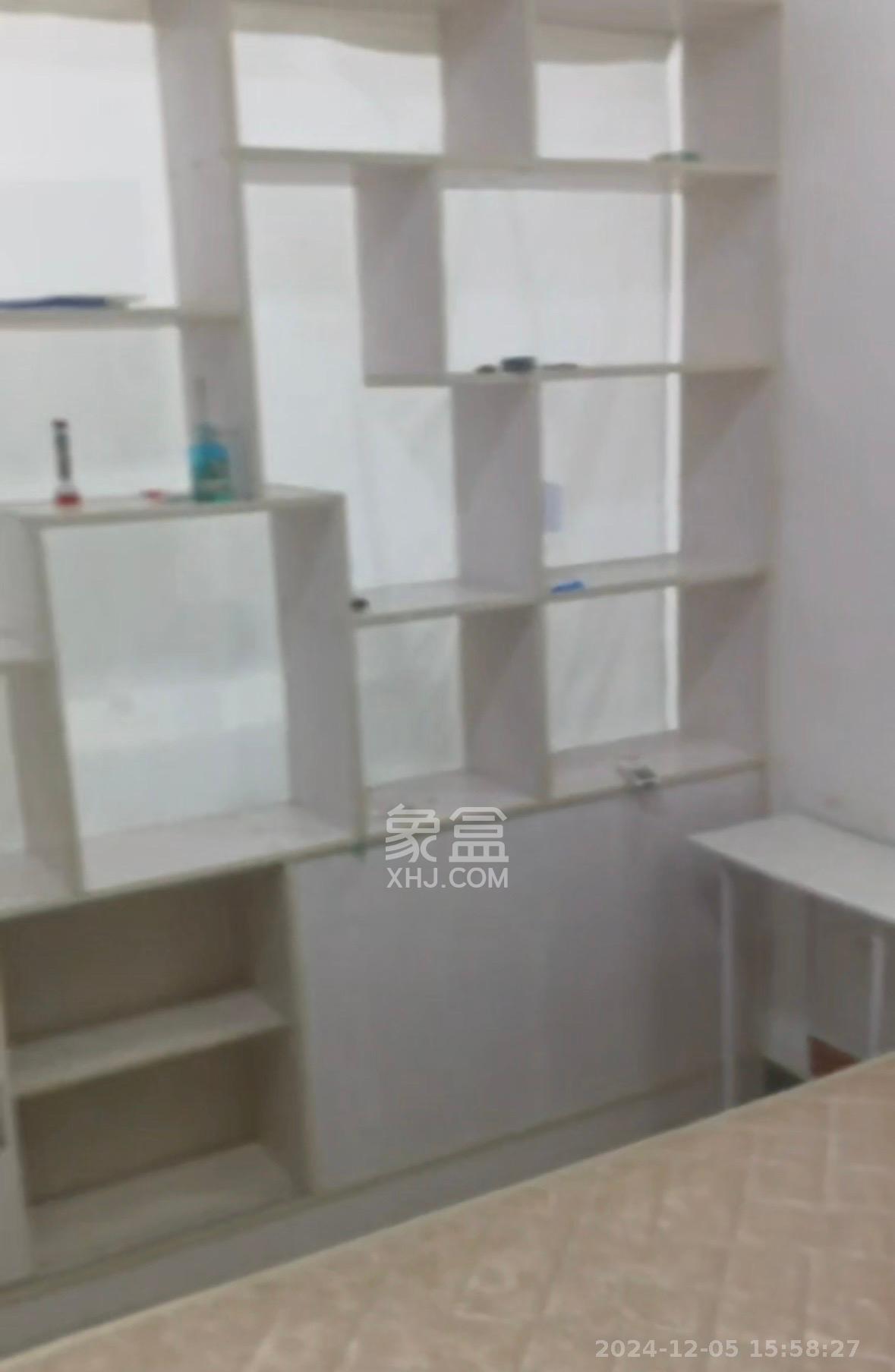 喜盈门范城 1室1厅1卫 1700.0元/月 喜盈门范城 1室1厅1卫 1700.0元/月室内图