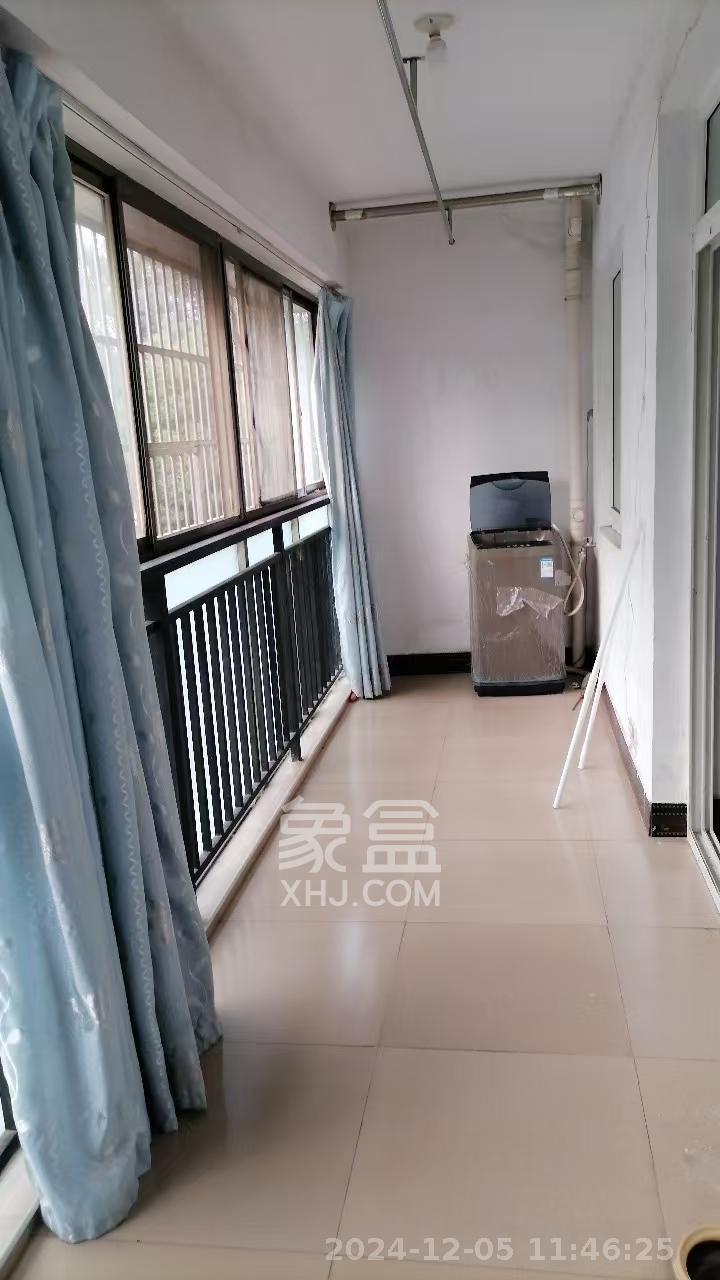 蚌塘小区  1室1厅1卫   1100.00元/月室内图