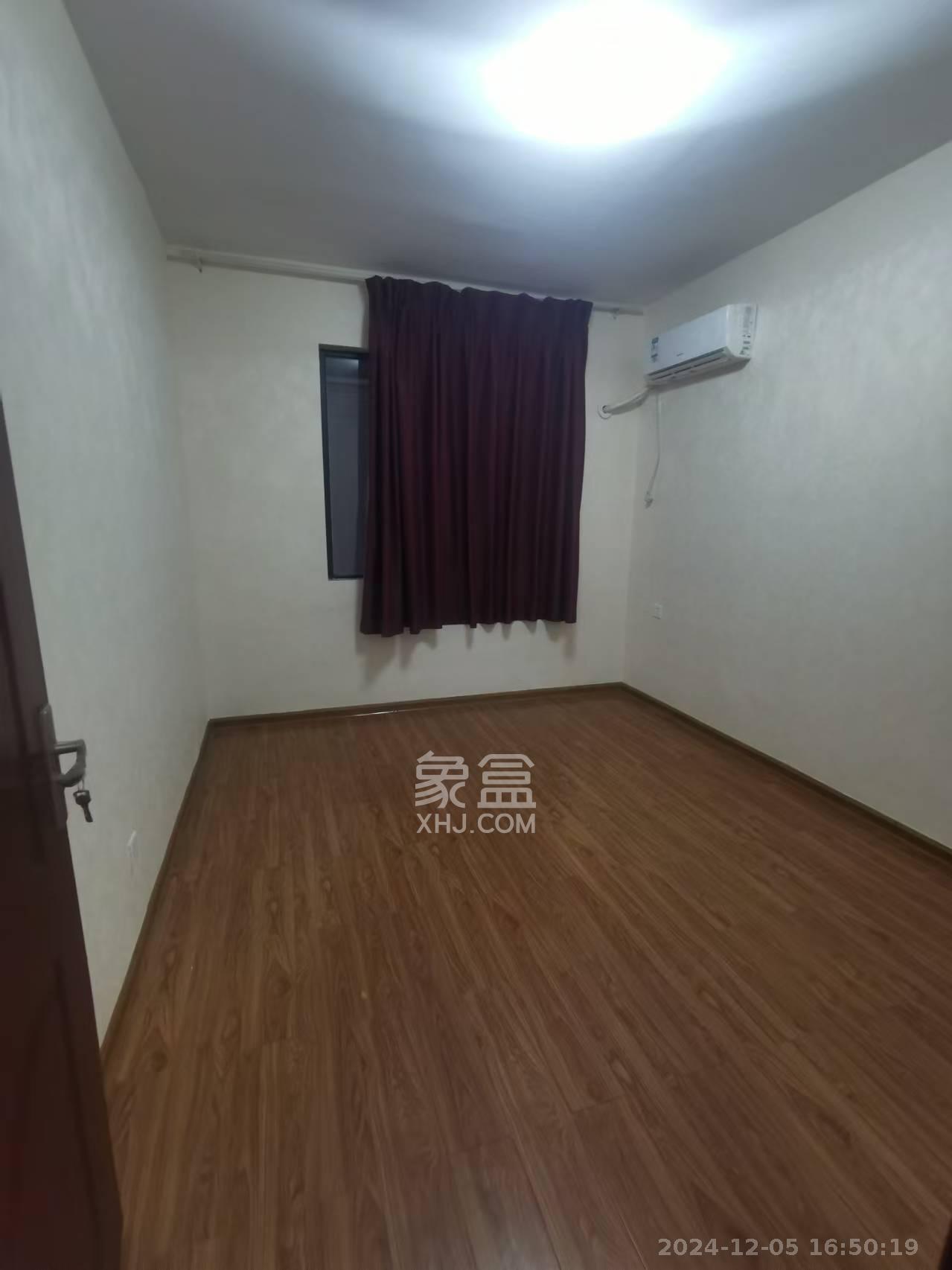 长房天翼未来城  3室2厅2卫   3600.00元/月室内图