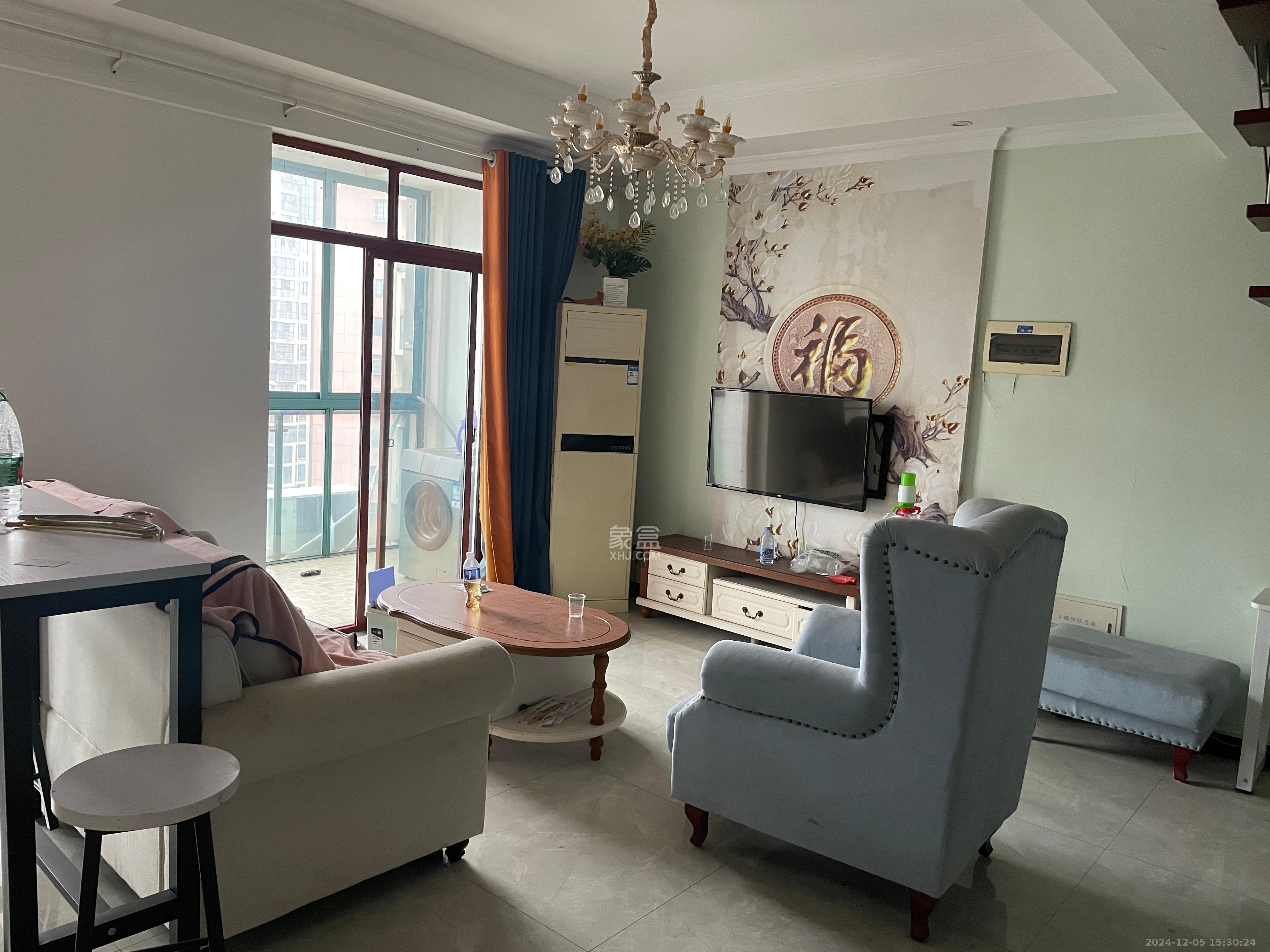 尊邸华庭 2室2厅1卫 2700.0元/月 尊邸华庭 2室2厅1卫 2700.0元/月室内图