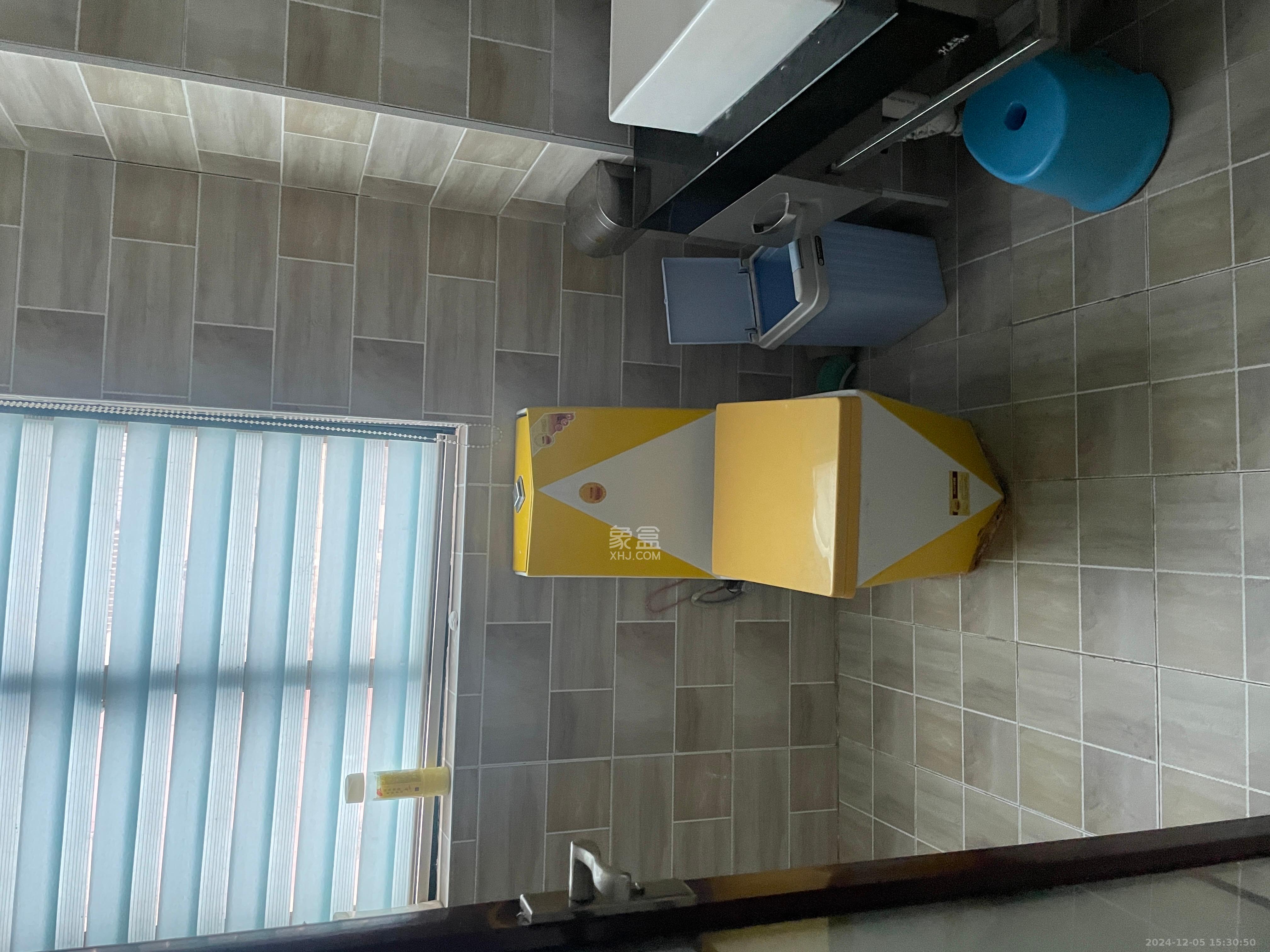 尊邸华庭 2室2厅1卫 2700.0元/月 尊邸华庭 2室2厅1卫 2700.0元/月室内图