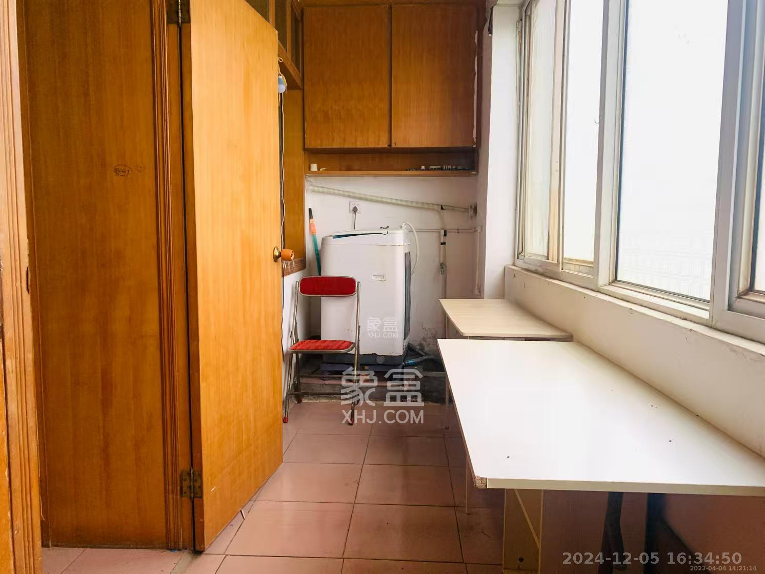 长沙理工大学侯家塘校区教职工宿舍  3室2厅1卫    1600.0元/月 长沙理工大学侯家塘校区教职工宿舍  3室2厅1卫    1600.0元/月室内图