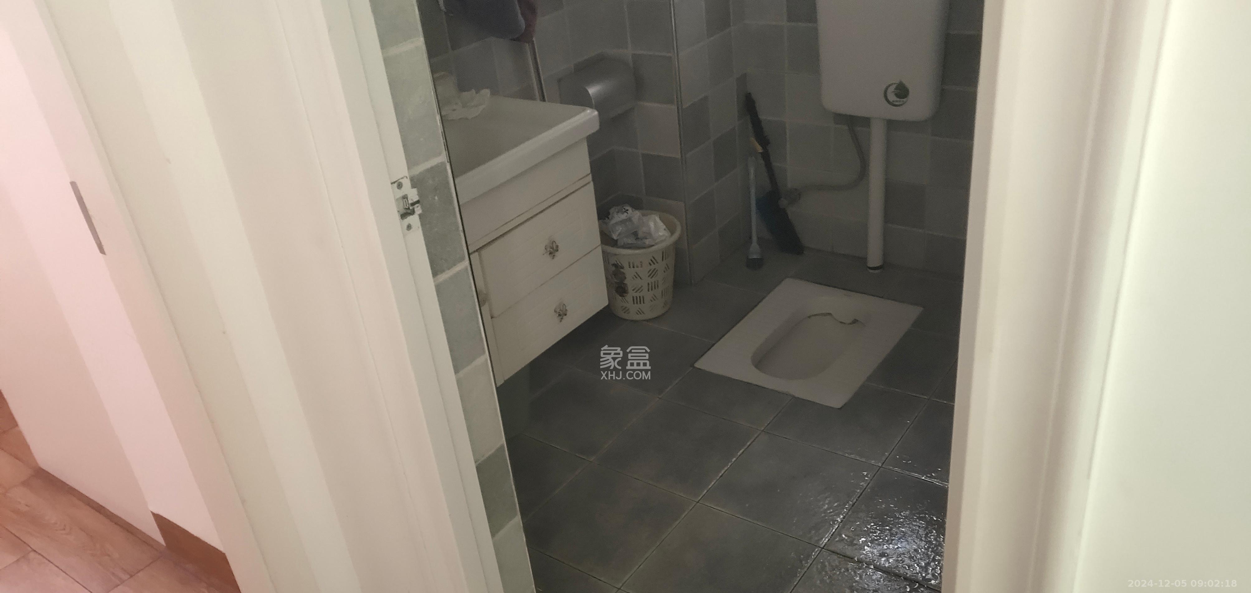中铁西江悦一期  2室1厅1卫    2300.0元/月室内图