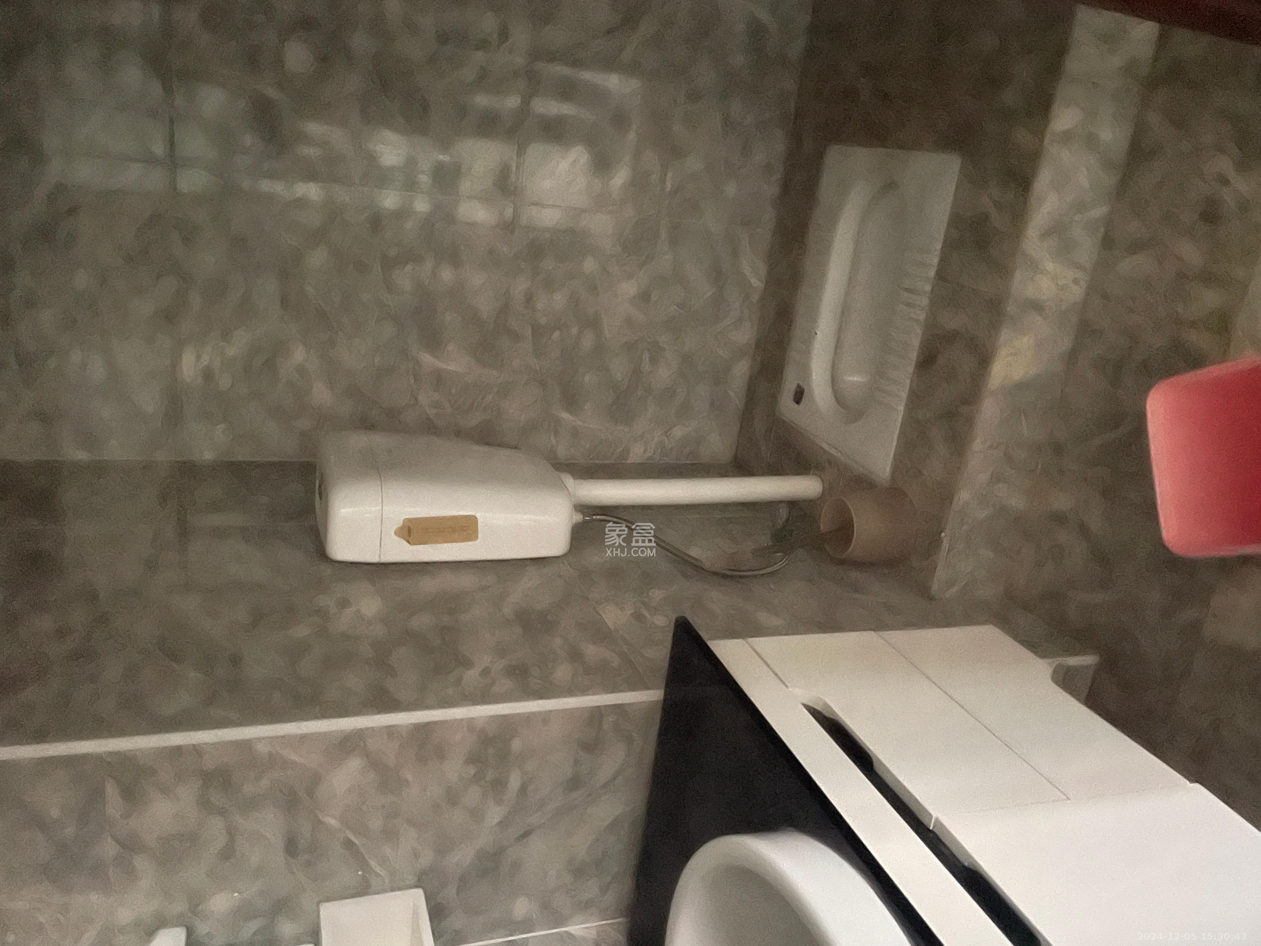 尊邸华庭 2室2厅1卫 2700.0元/月 尊邸华庭 2室2厅1卫 2700.0元/月室内图