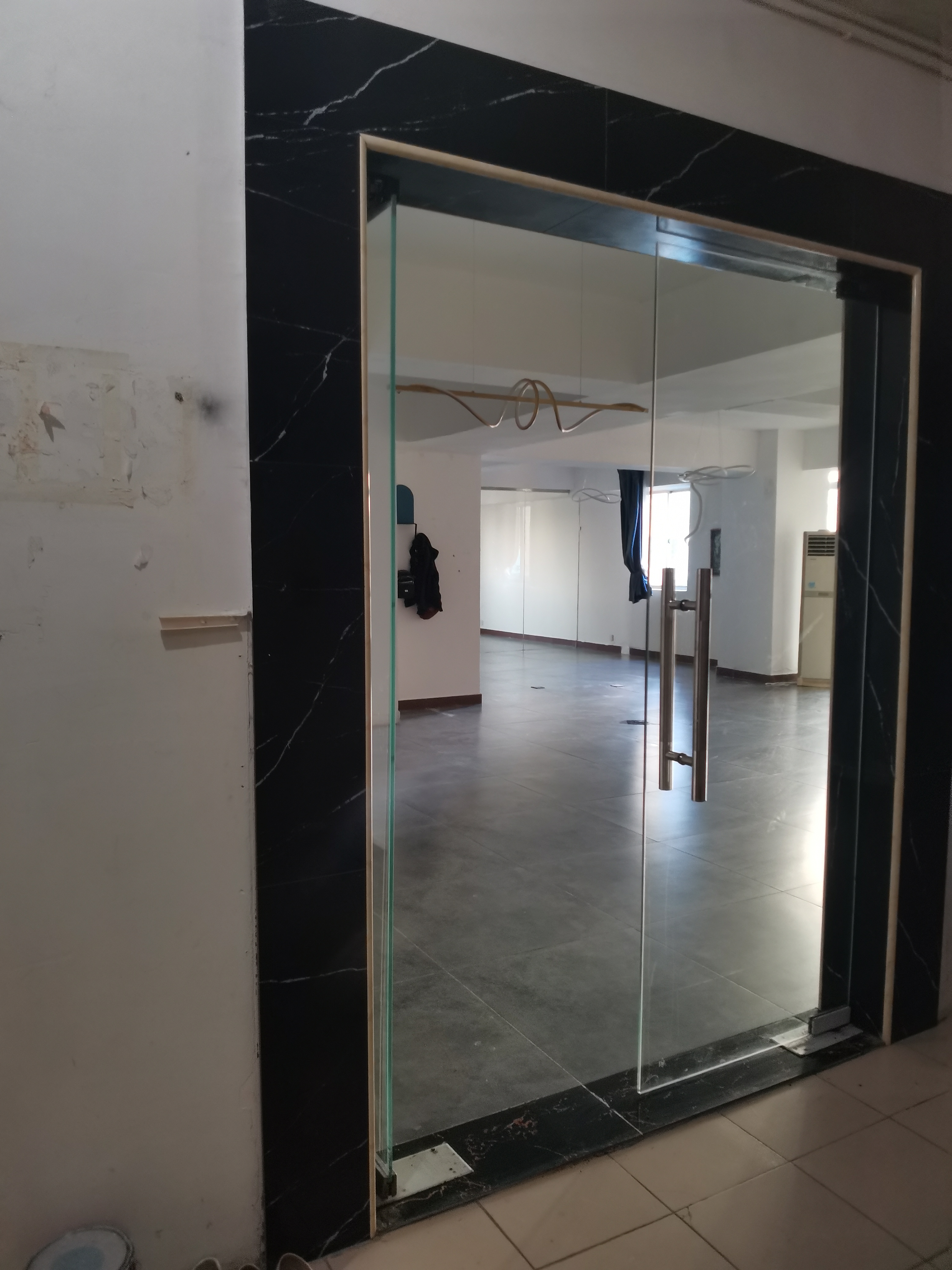 世贸中心 2室2厅1卫 2500.0元/月 世贸中心 2室2厅1卫 2500.0元/月室内图