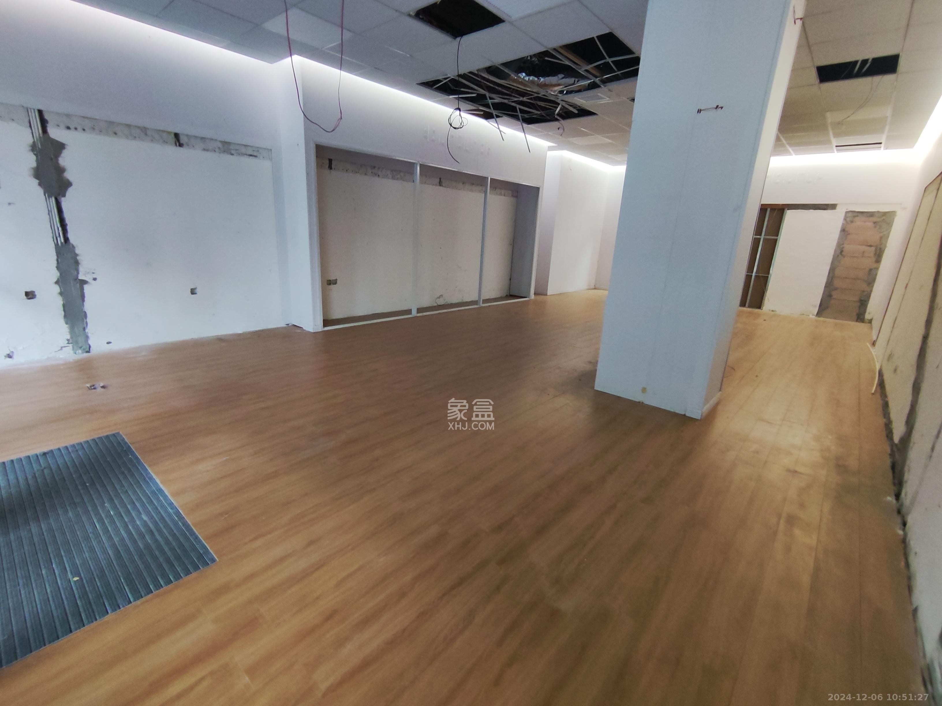 和庄   82.0㎡     12500.00元/月室内图