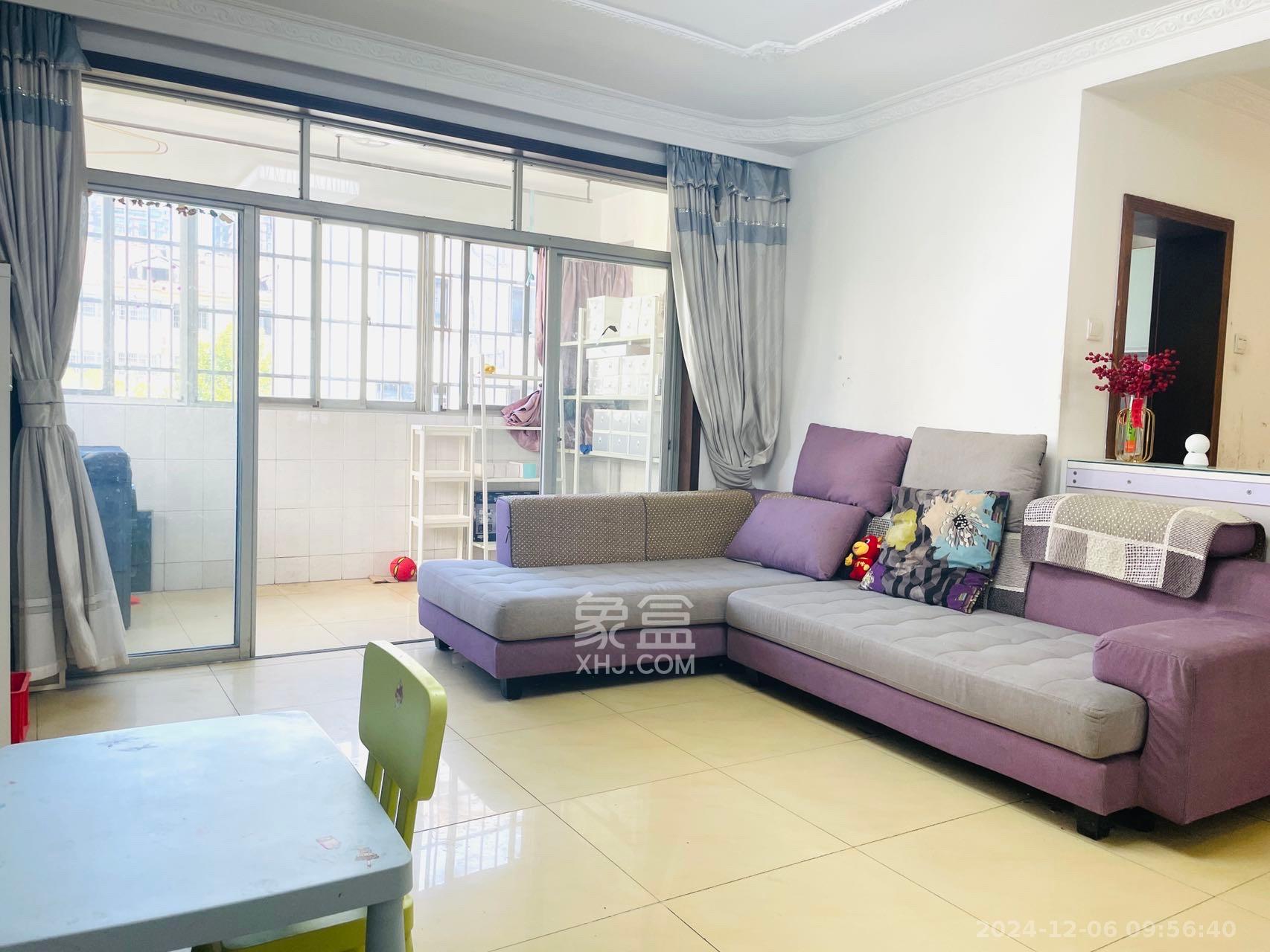 咸嘉新村嘉兴苑  3室2厅2卫    2600.0元/月 咸嘉新村嘉兴苑  3室2厅2卫    2600.0元/月