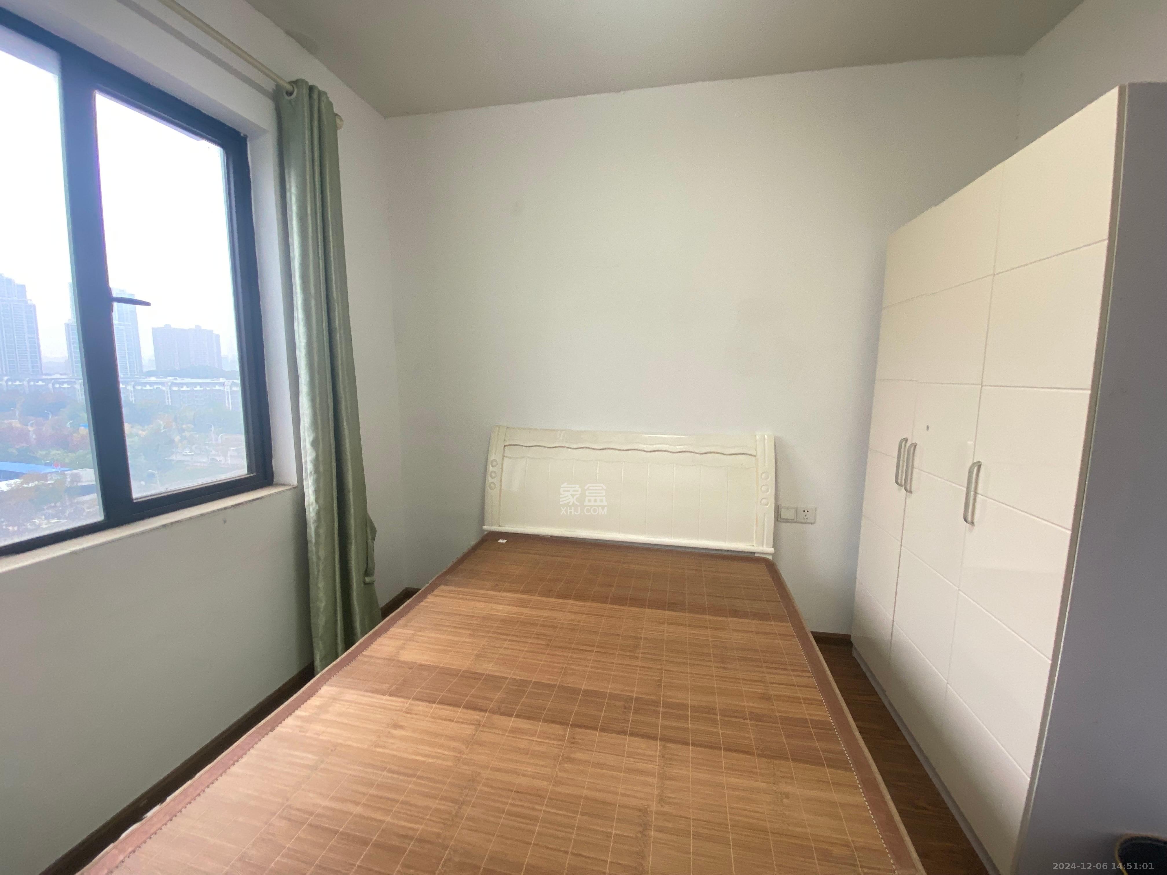 今时艺苑  4室2厅2卫   2900.00元/月室内图