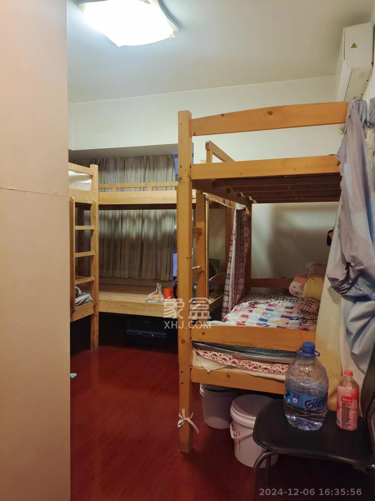 三王丽都  3室2厅2卫   5800.00元/月室内图