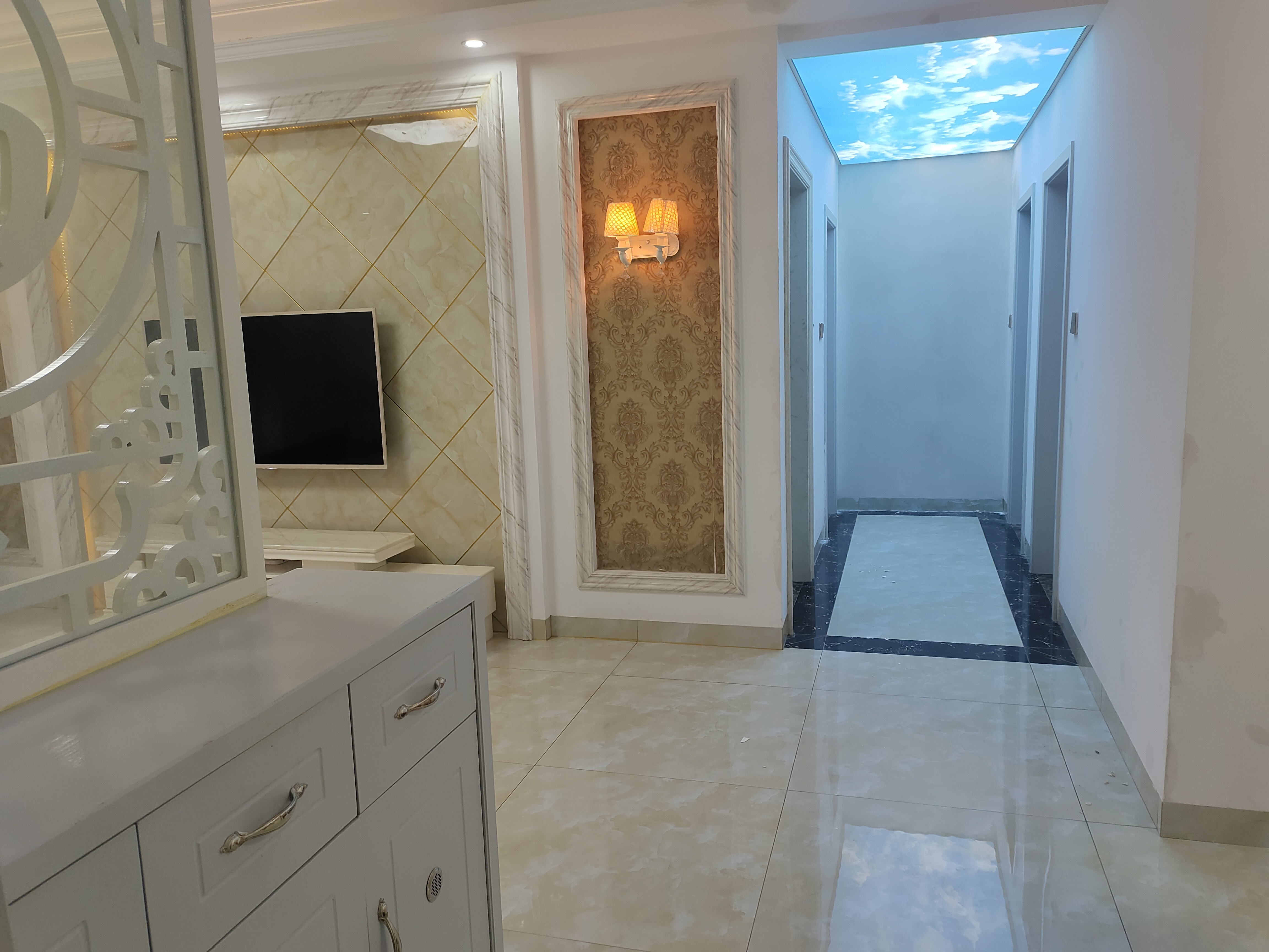 南坪花苑 3室2厅2卫 1800.0元/月 南坪花苑 3室2厅2卫 1800.0元/月室内图