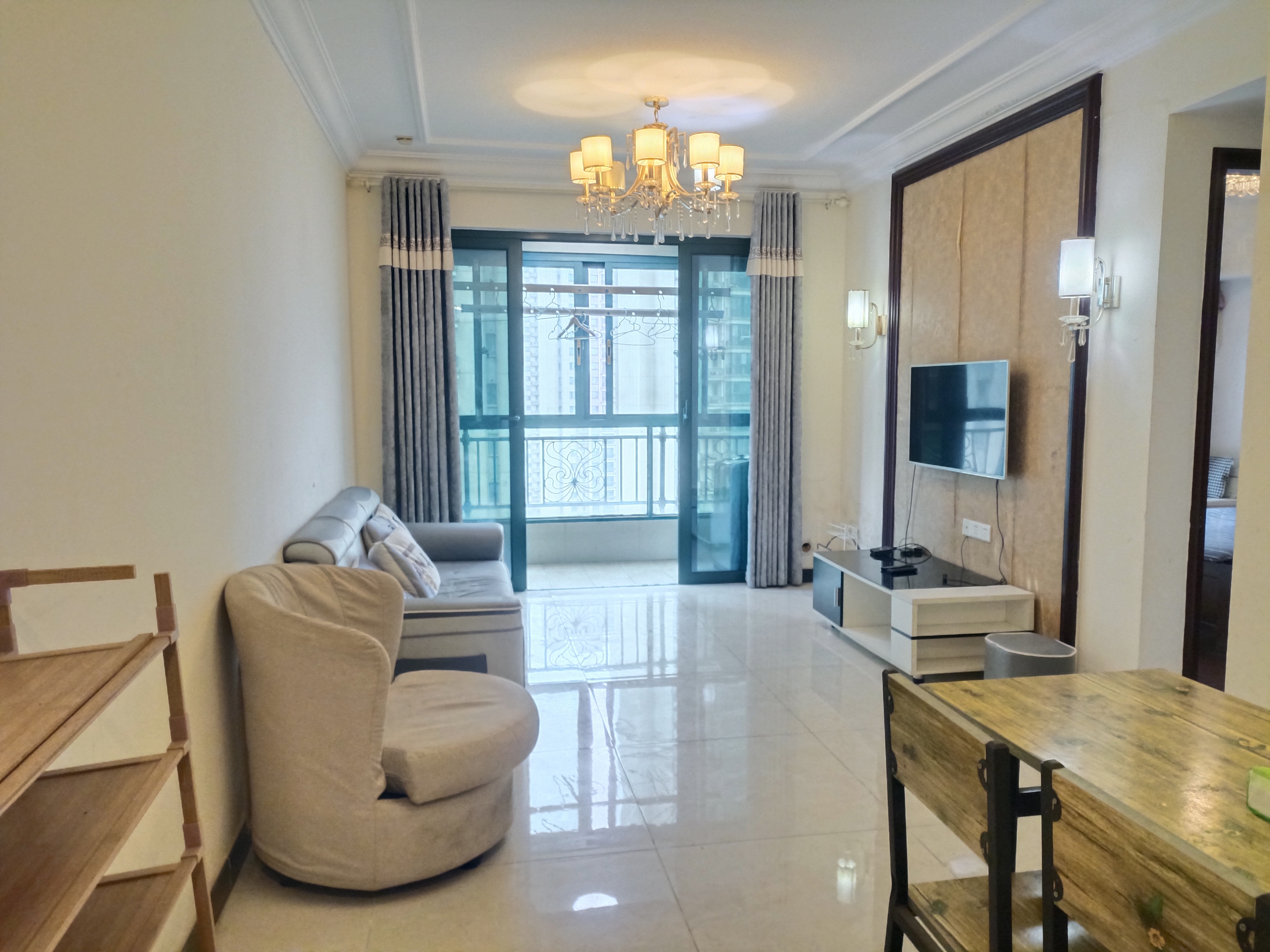 恒大绿洲 2室2厅1卫 1500.0元/月 恒大绿洲 2室2厅1卫 1500.0元/月室内图