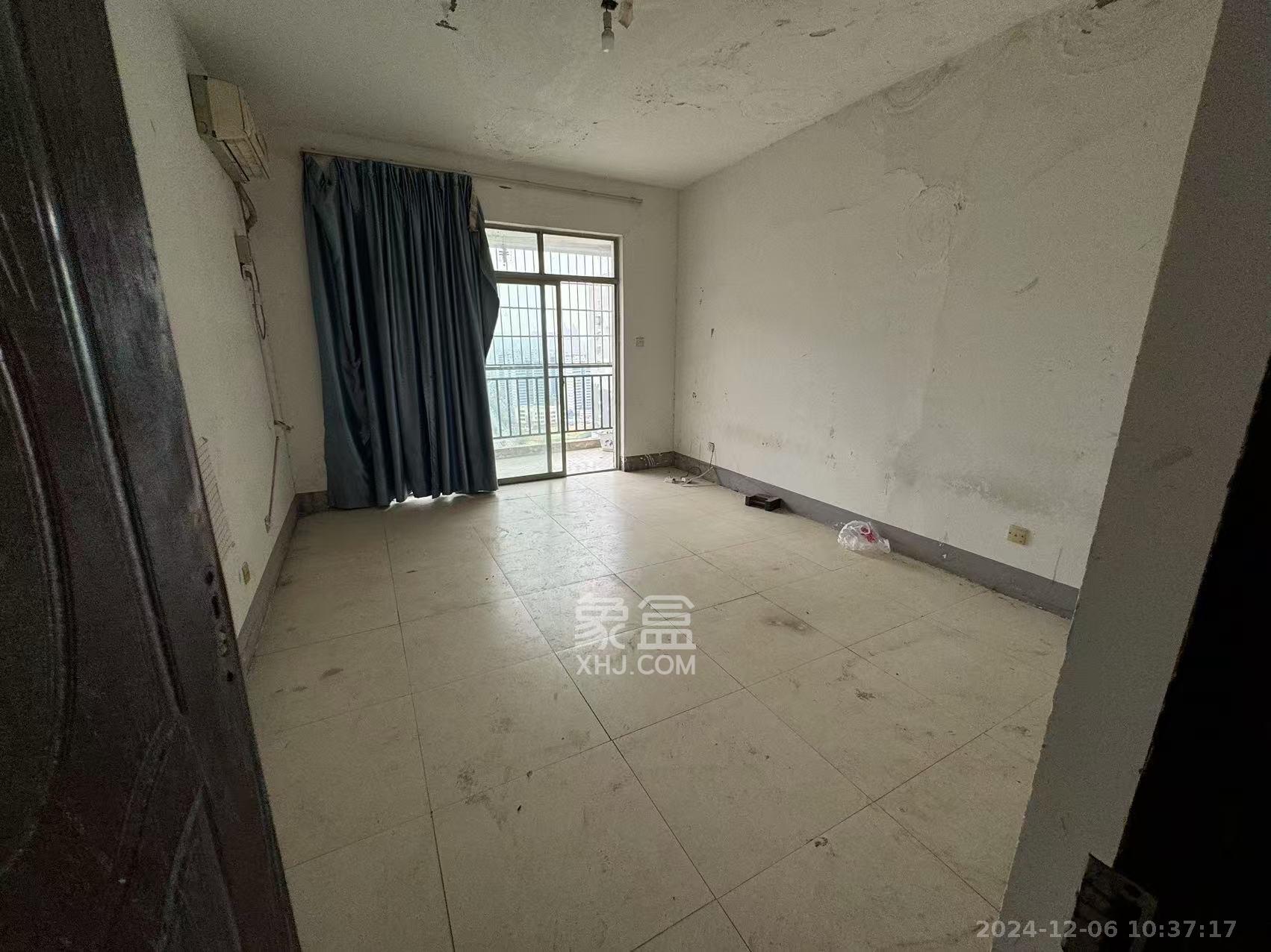 白沙湾嘉园 4室2厅1卫 2500.0元/月 白沙湾嘉园 4室2厅1卫 2500.0元/月室内图