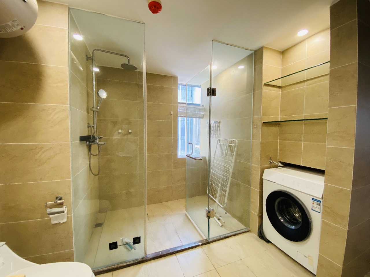 海航豪庭南苑 1室1厅1卫 120.0万 海航豪庭南苑 1室1厅1卫 120.0万客厅