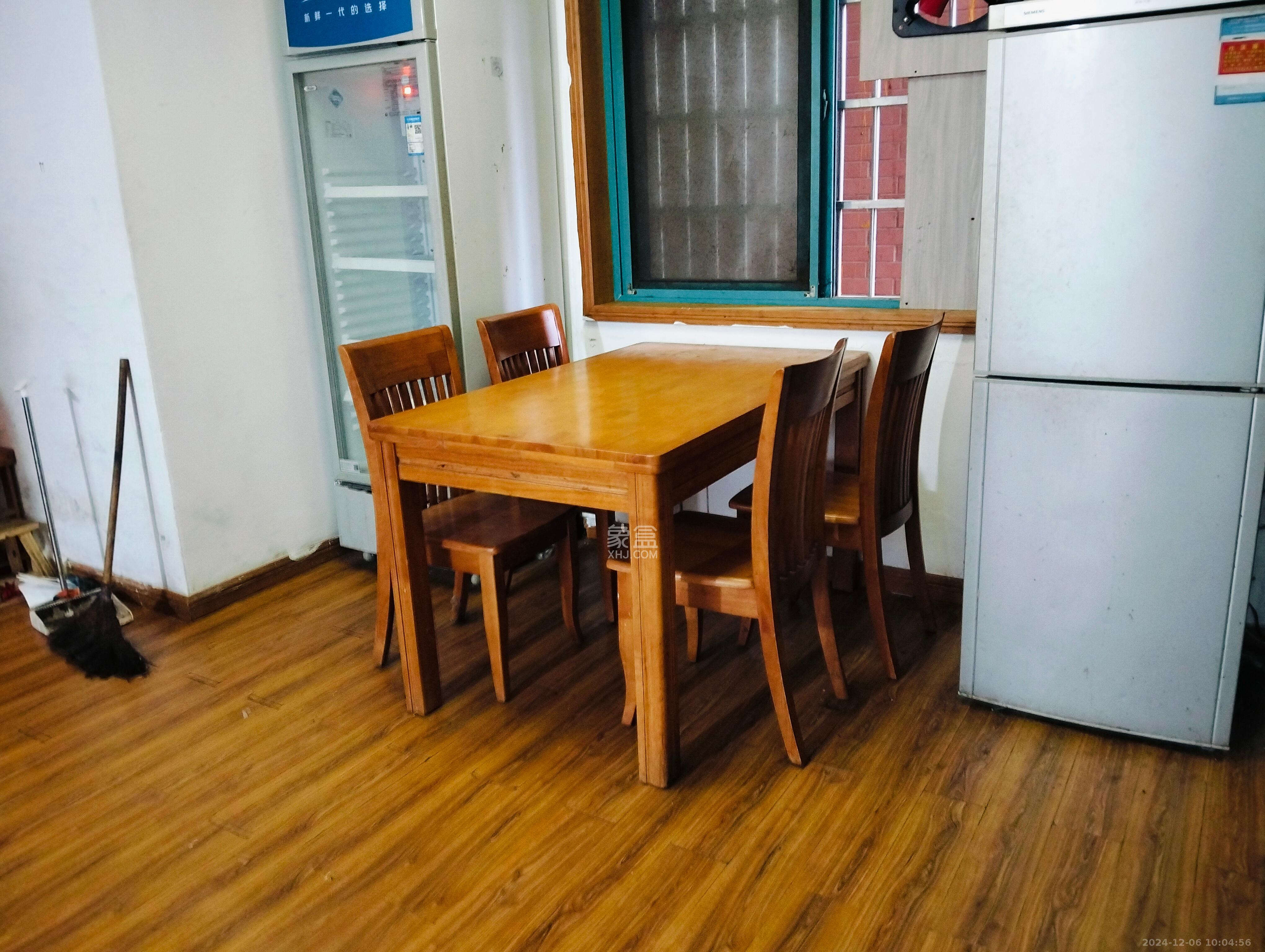 蝴蝶谷 3室2厅1卫 1500.0元/月 蝴蝶谷 3室2厅1卫 1500.0元/月室内图