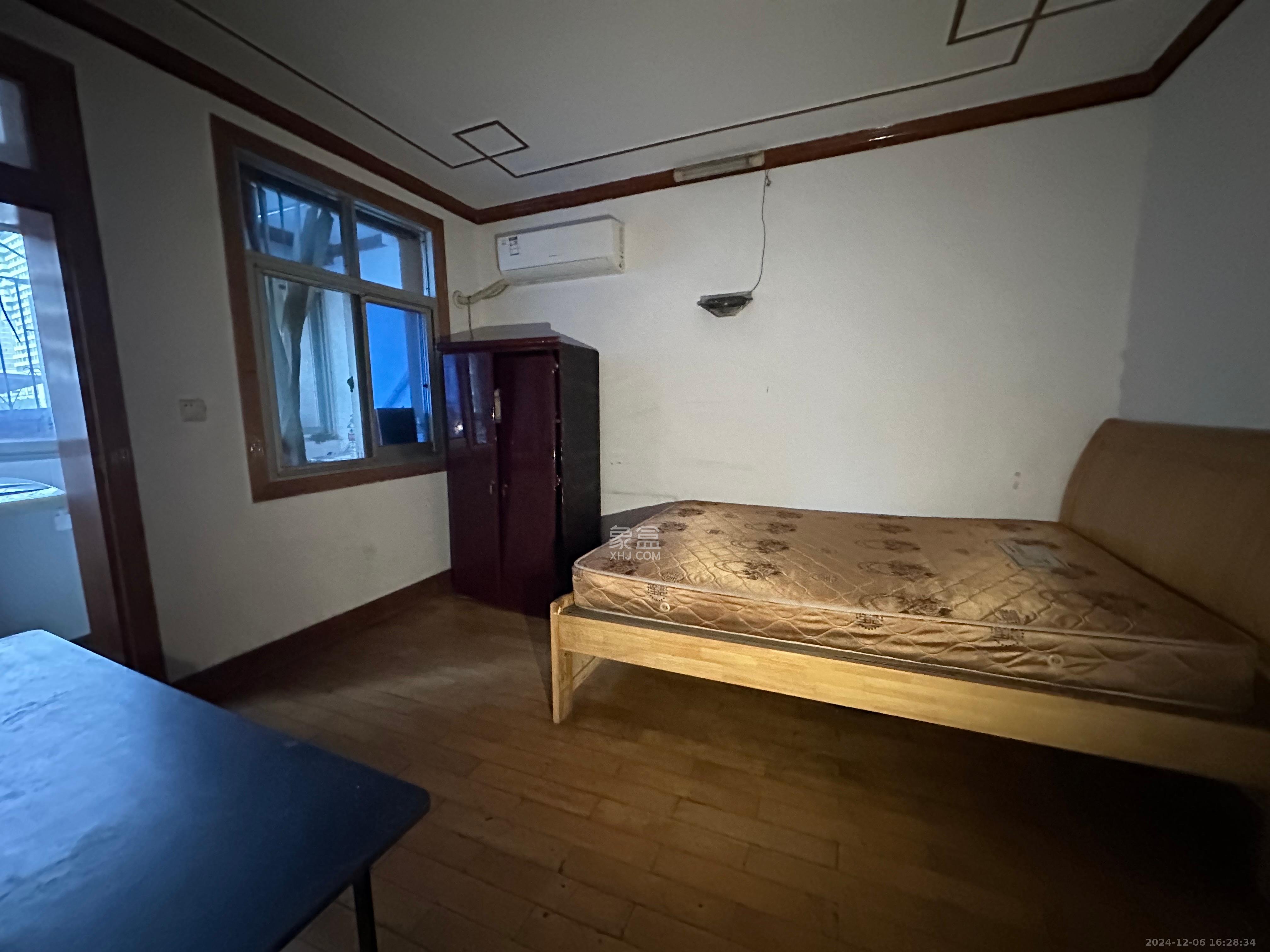 书苑花园（书院花园）  3室2厅1卫    2400.0元/月室内图