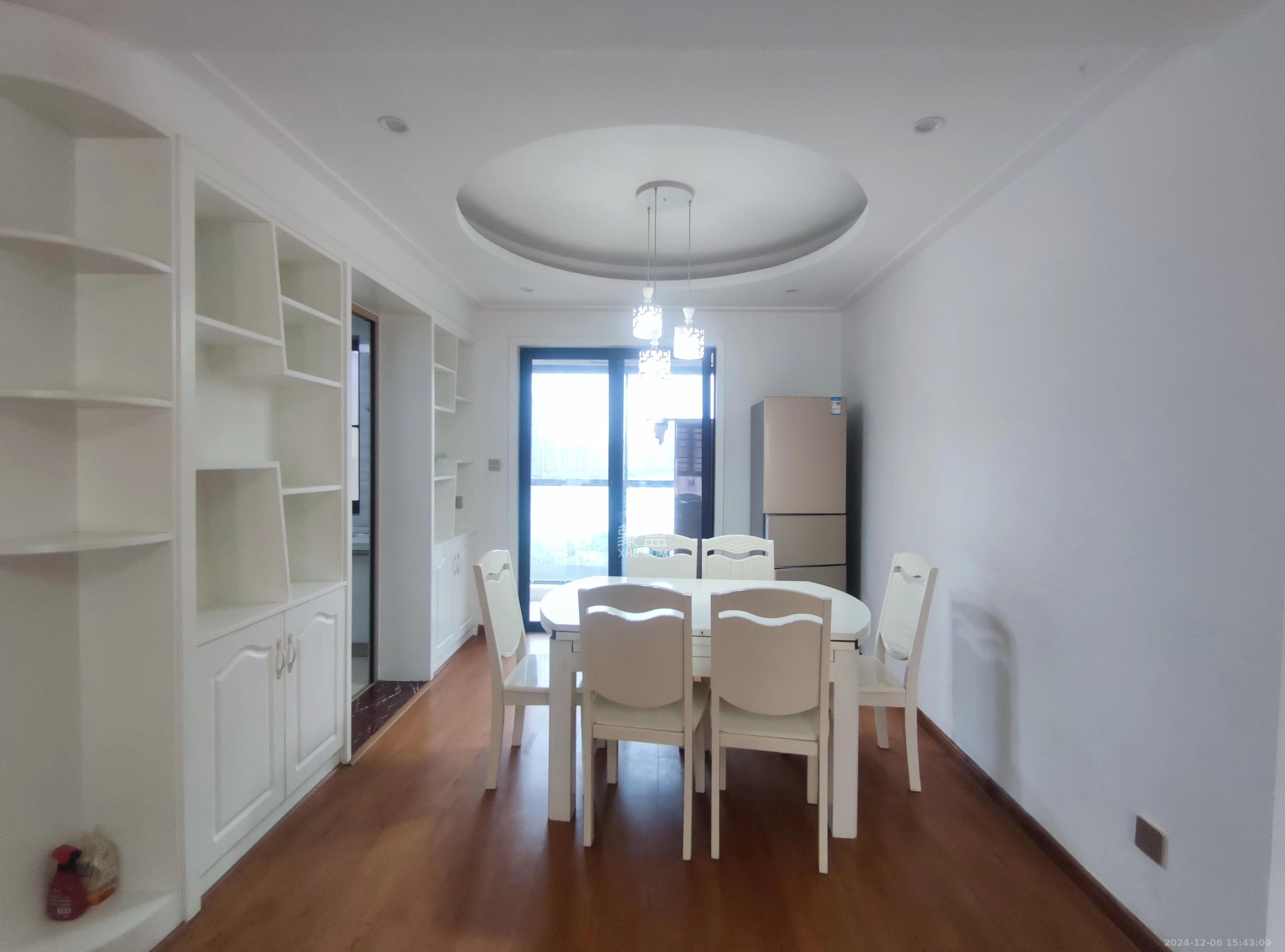 卓越浅水湾  4室2厅2卫    3000.0元/月 卓越浅水湾  4室2厅2卫    3000.0元/月室内图