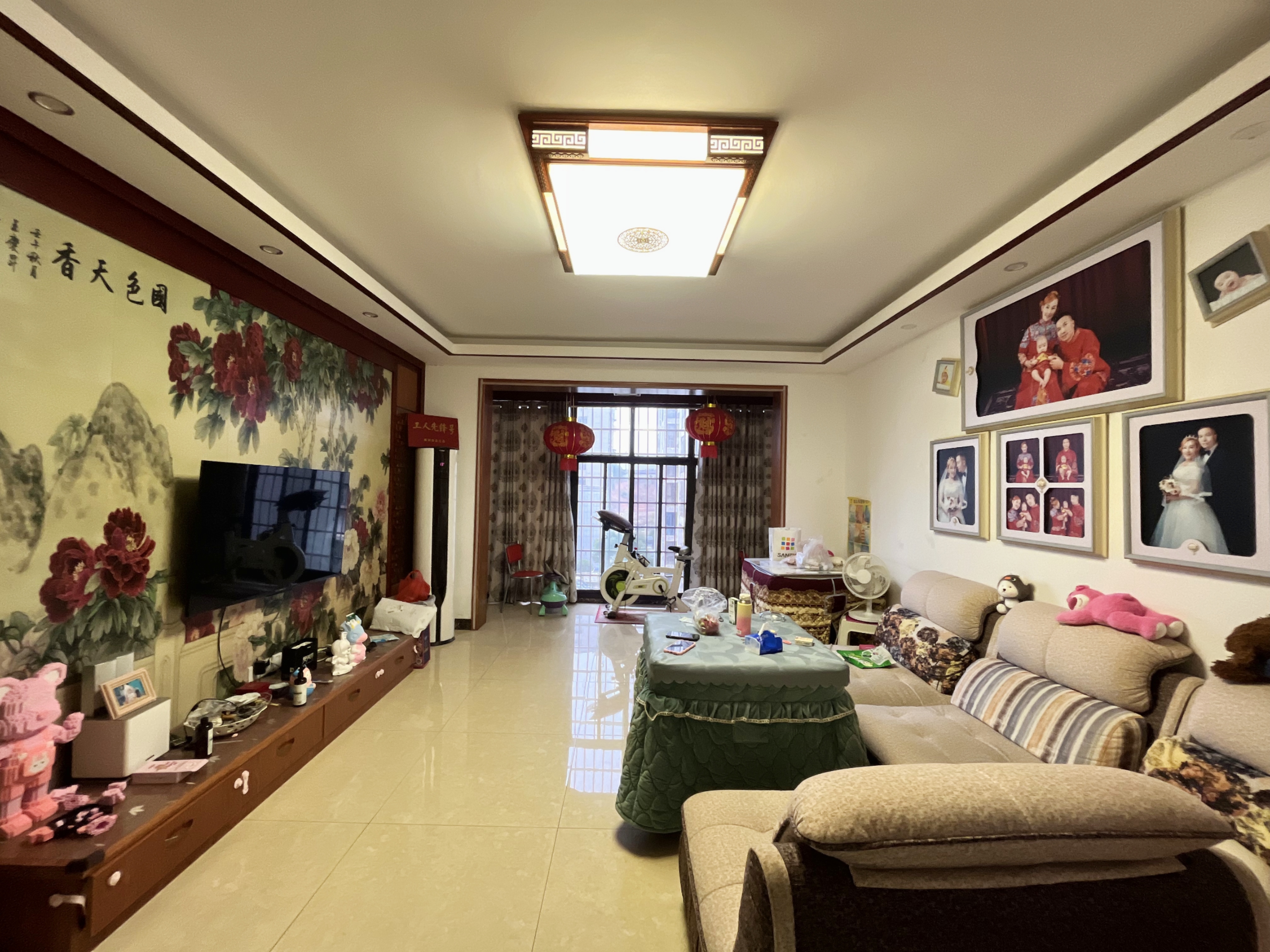 大通和苑 3室2厅2卫 48.8万 大通和苑 3室2厅2卫 48.8万客厅