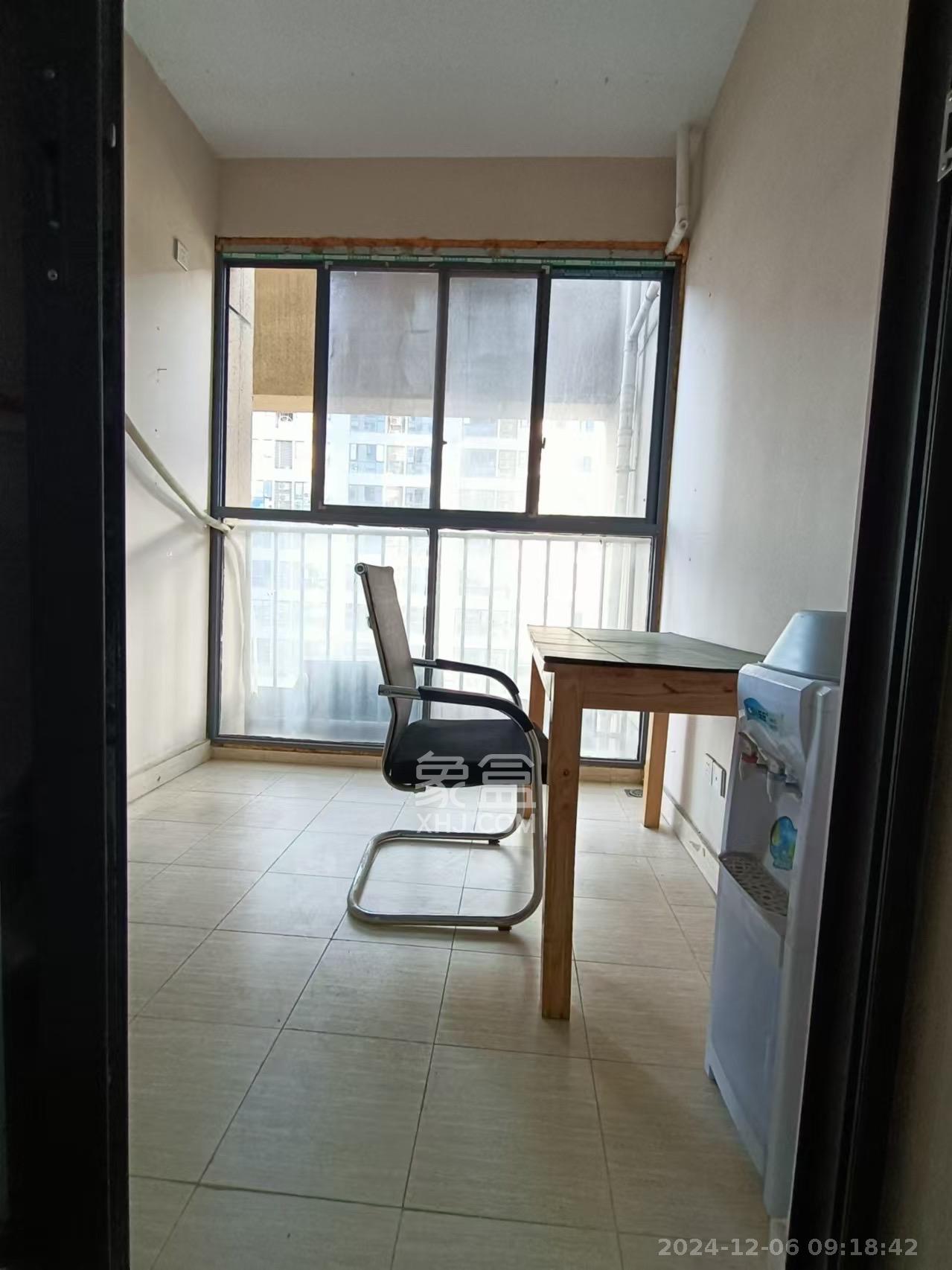 德思勤城市广场(宝格丽公寓) 3室1厅1卫 3500.0元/月 德思勤城市广场(宝格丽公寓) 3室1厅1卫 3500.0元/月室内图