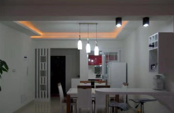 世纪花城 1室0厅0卫 58.0万 世纪花城 1室0厅0卫 58.0万客厅