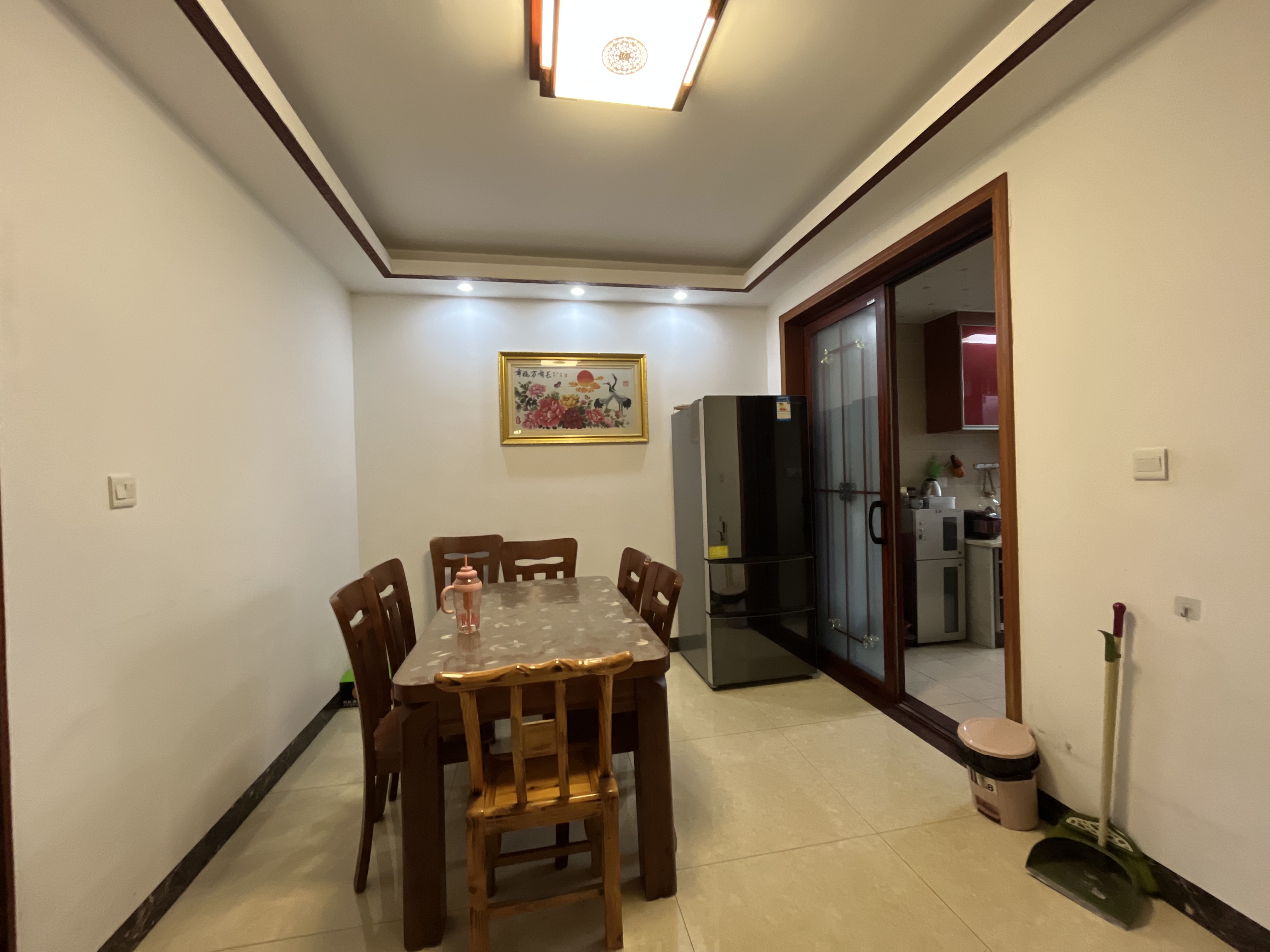 大通和苑 3室2厅2卫 48.8万 大通和苑 3室2厅2卫 48.8万客厅