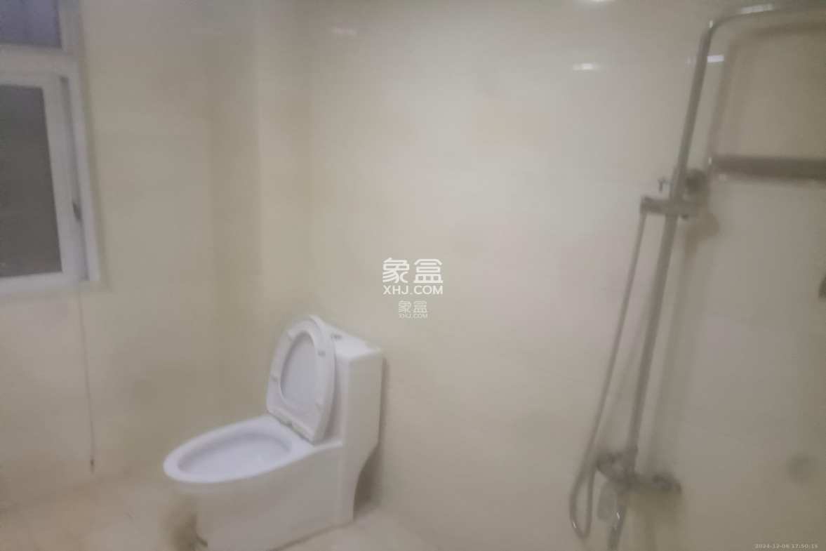 家和苑(原梅溪湖保障性住房一期) 3室2厅1卫 2400.0元/月 家和苑(原梅溪湖保障性住房一期) 3室2厅1卫 2400.0元/月室内图